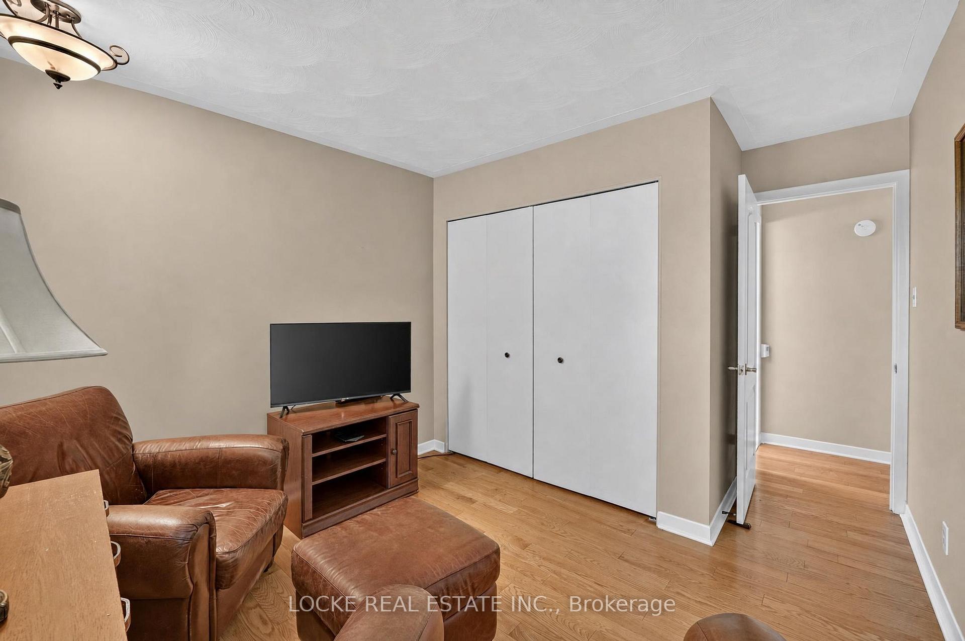 Photo 21 of 126 Juniper Street, Ottawa, Chatelaine Village — HOMEH
