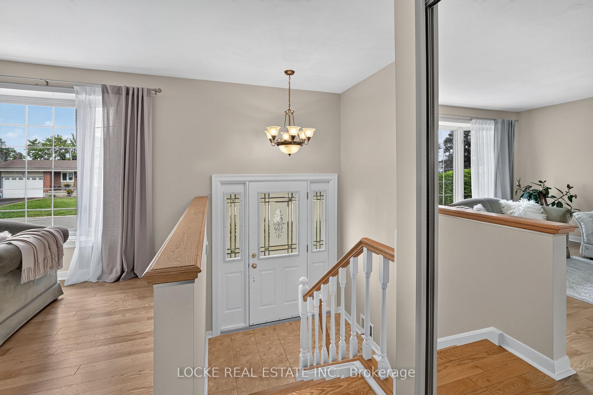 Photo 23 of 126 Juniper Street, Ottawa, Chatelaine Village — HOMEH