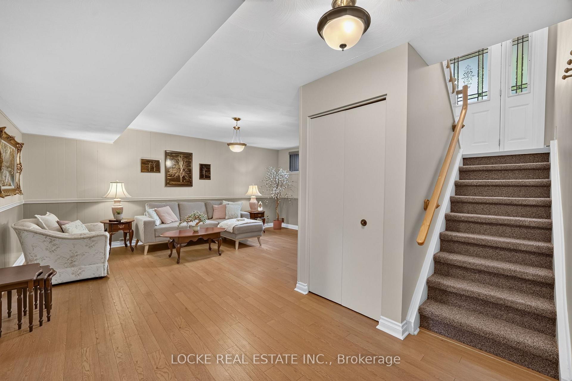 Photo 24 of 126 Juniper Street, Ottawa, Chatelaine Village — HOMEH