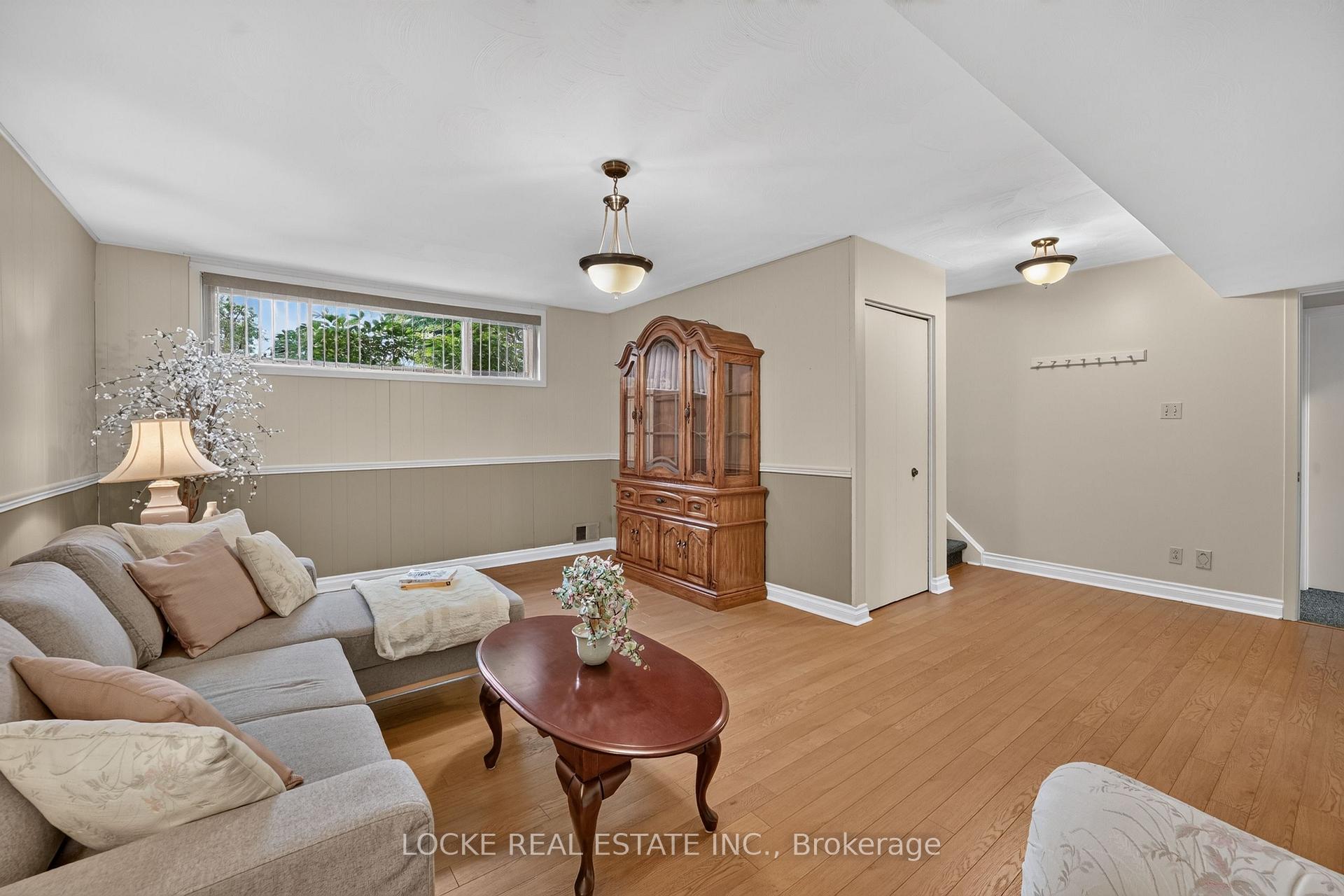 Photo 28 of 126 Juniper Street, Ottawa, Chatelaine Village — HOMEH