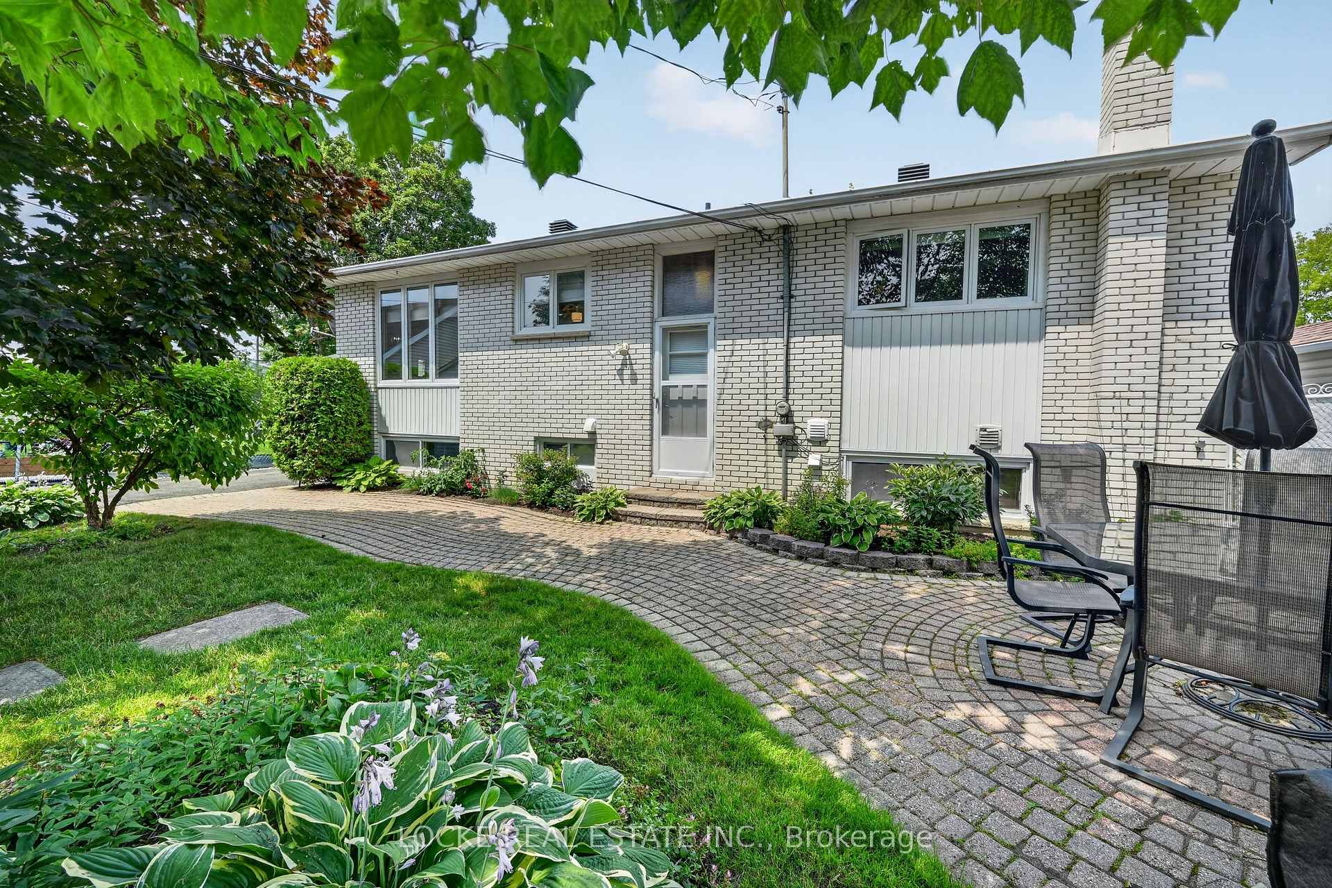 Photo 35 of 126 Juniper Street, Ottawa, Chatelaine Village — HOMEH