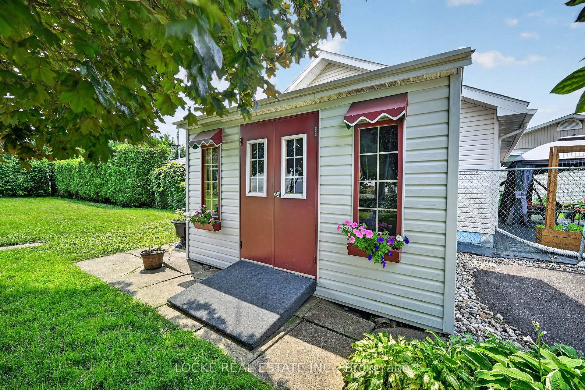 Photo 41 of 126 Juniper Street, Ottawa, Chatelaine Village — HOMEH