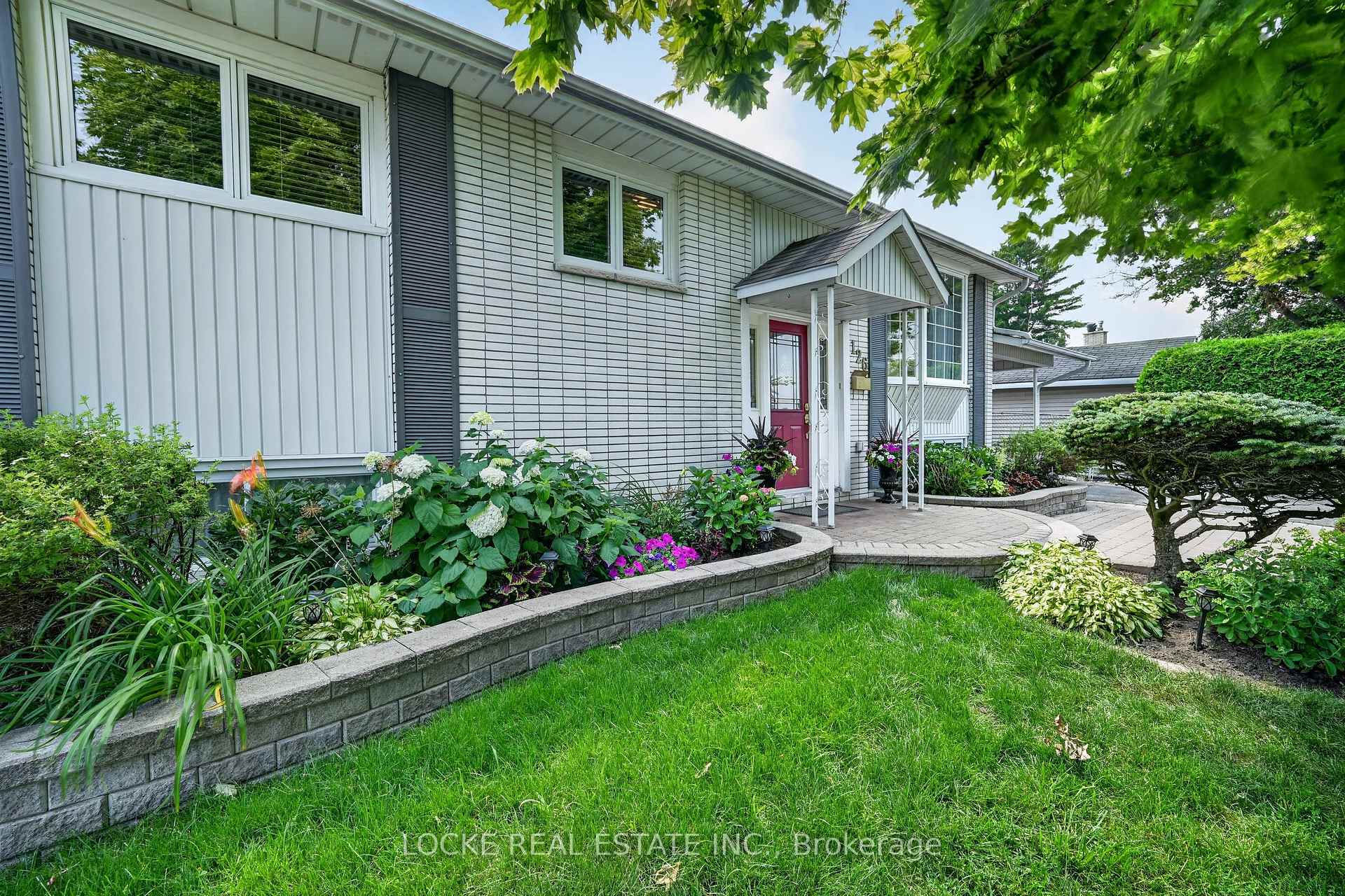 Photo 44 of 126 Juniper Street, Ottawa, Chatelaine Village — HOMEH