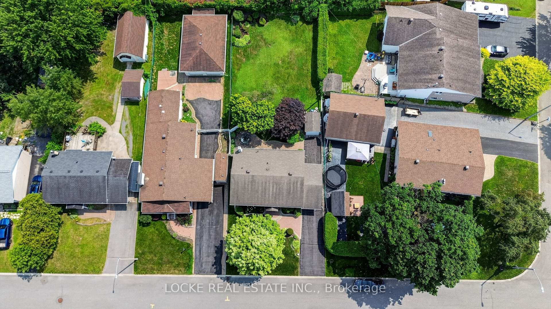 Photo 45 of 126 Juniper Street, Ottawa, Chatelaine Village — HOMEH