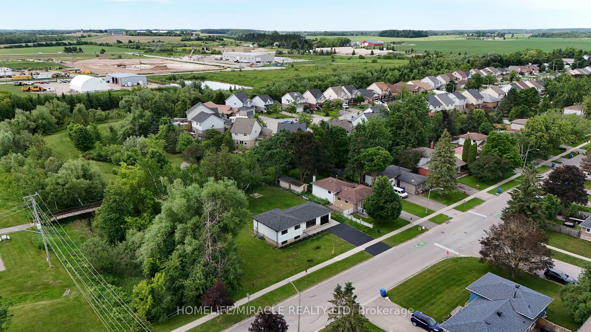 Photo 3 of 357 Simon Street, Shelburne — HOMEH