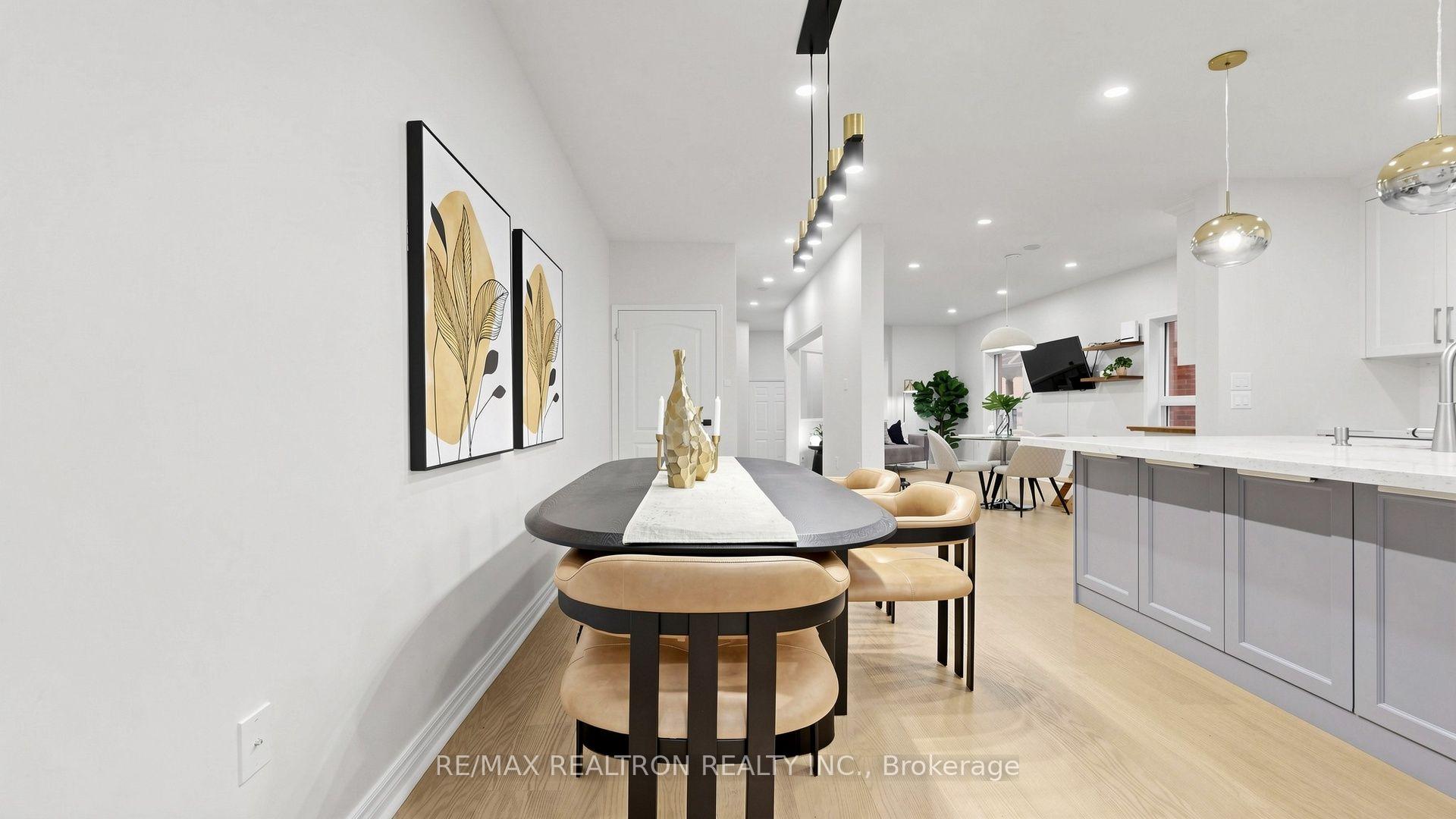 Photo 6 of 21 Belvia Drive, Vaughan, Patterson — HOMEH