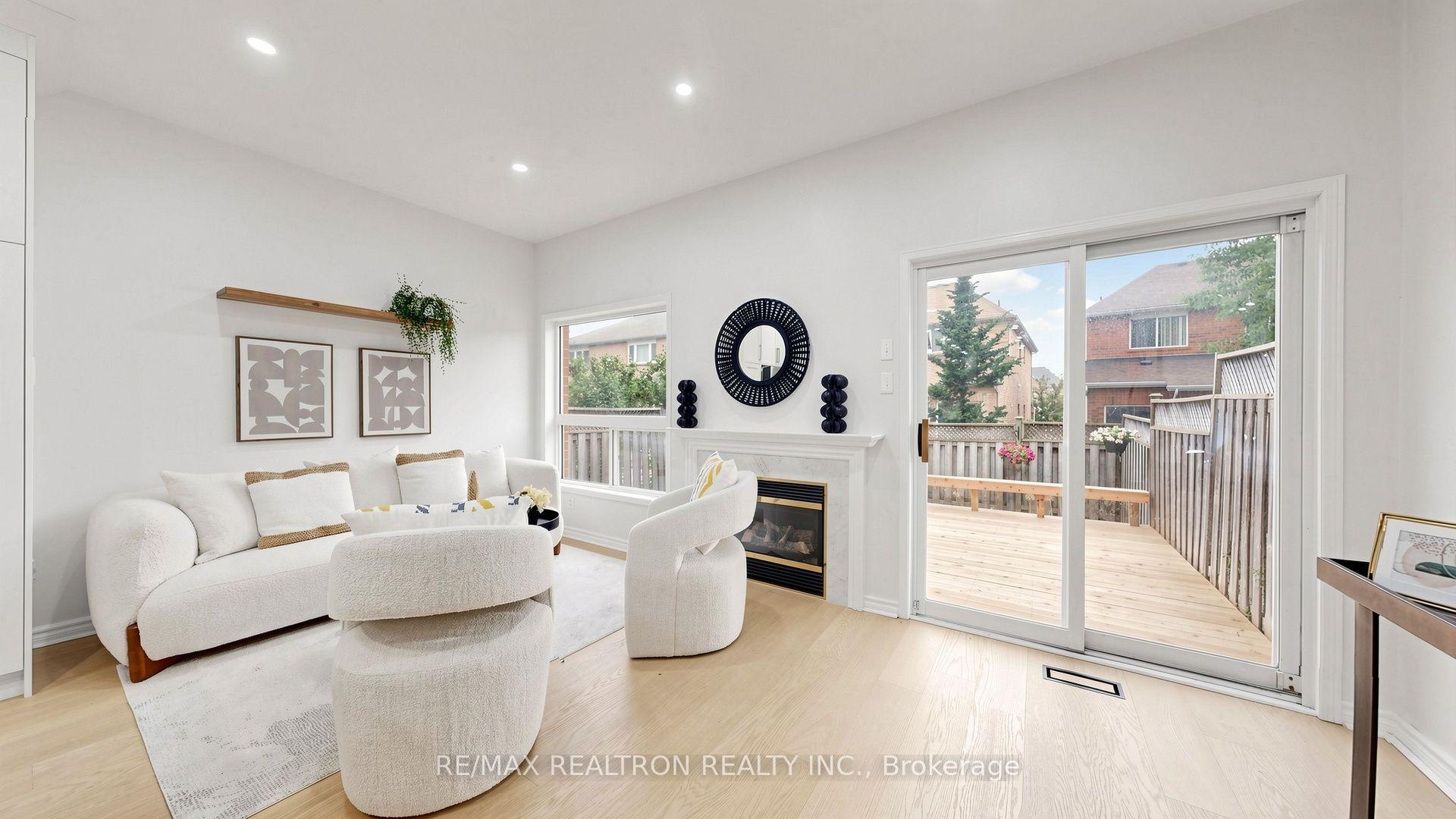 Photo 8 of 21 Belvia Drive, Vaughan, Patterson — HOMEH