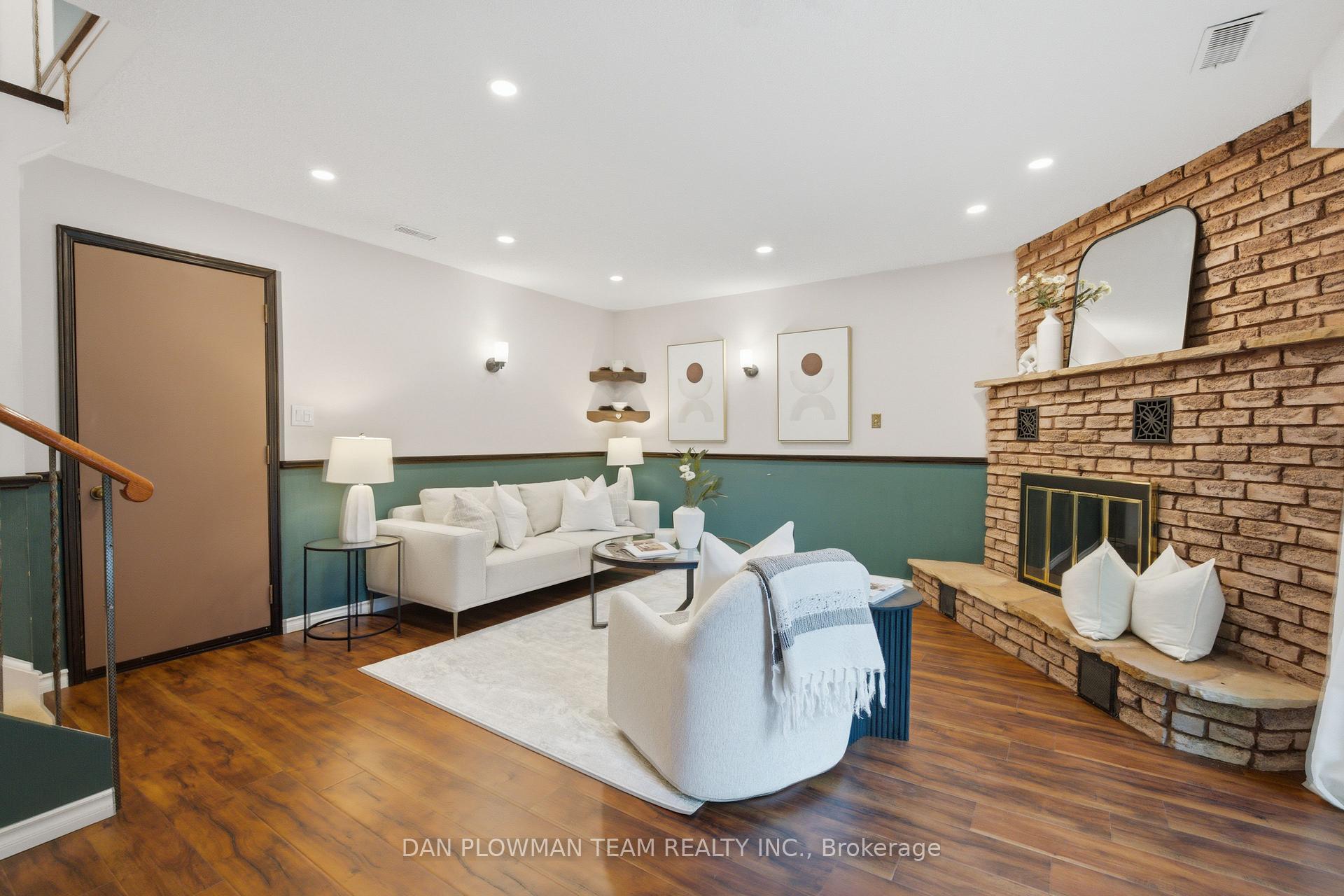 Photo 15 of 733 Tarn Court, Oshawa, McLaughlin — HOMEH