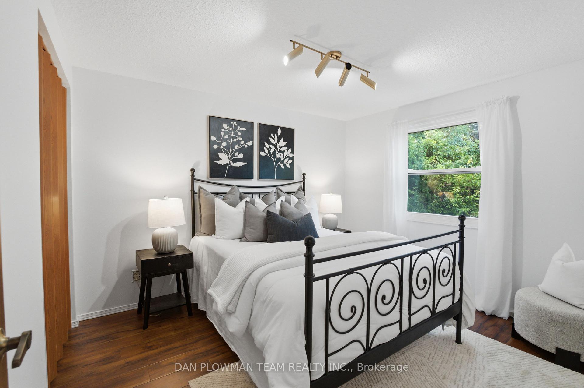 Photo 23 of 733 Tarn Court, Oshawa, McLaughlin — HOMEH