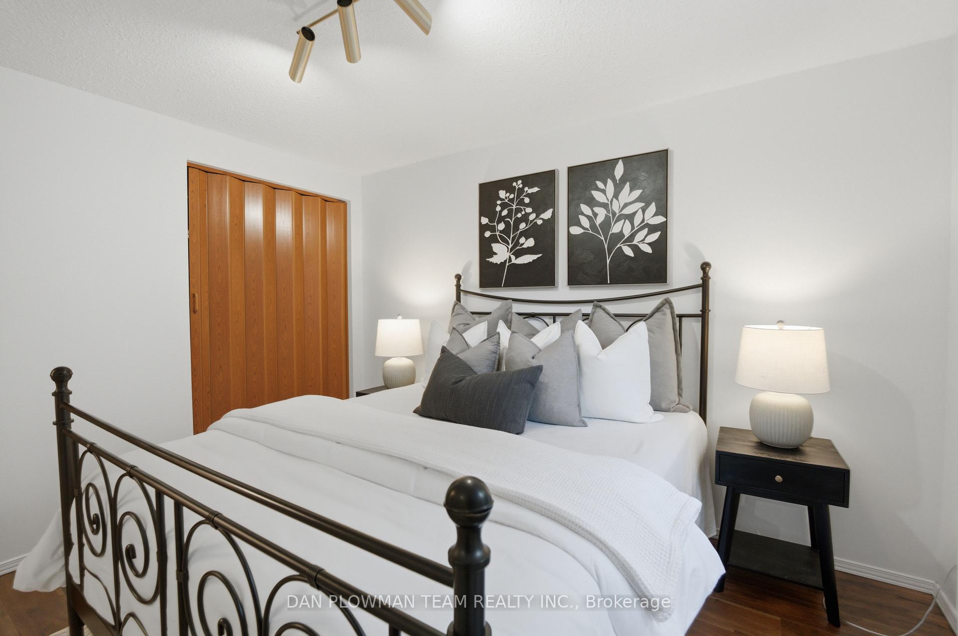 Photo 25 of 733 Tarn Court, Oshawa, McLaughlin — HOMEH