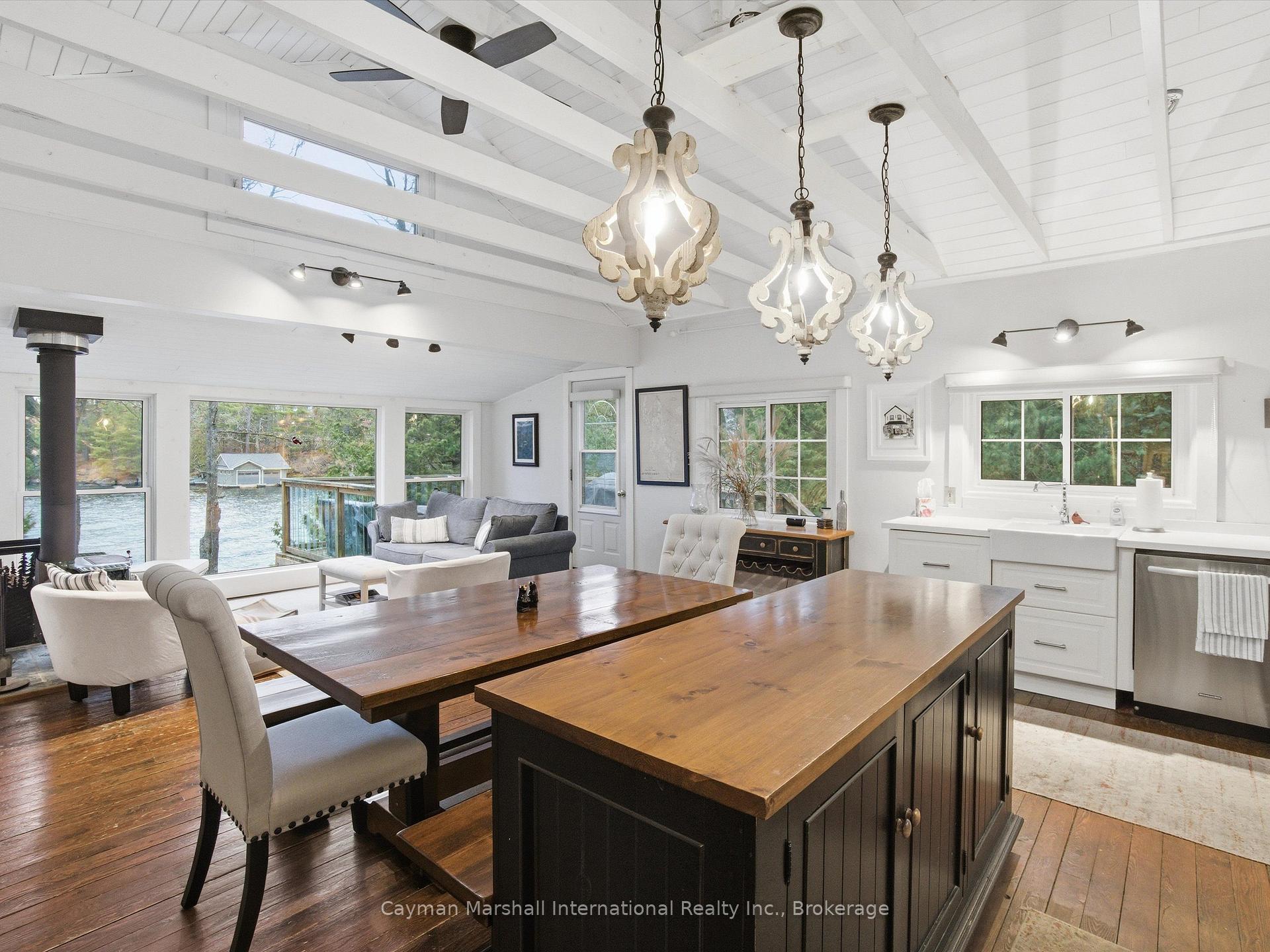 Photo 5 of 1020 Ennis Bay Road S, Bracebridge, Muskoka (N) — HOMEH
