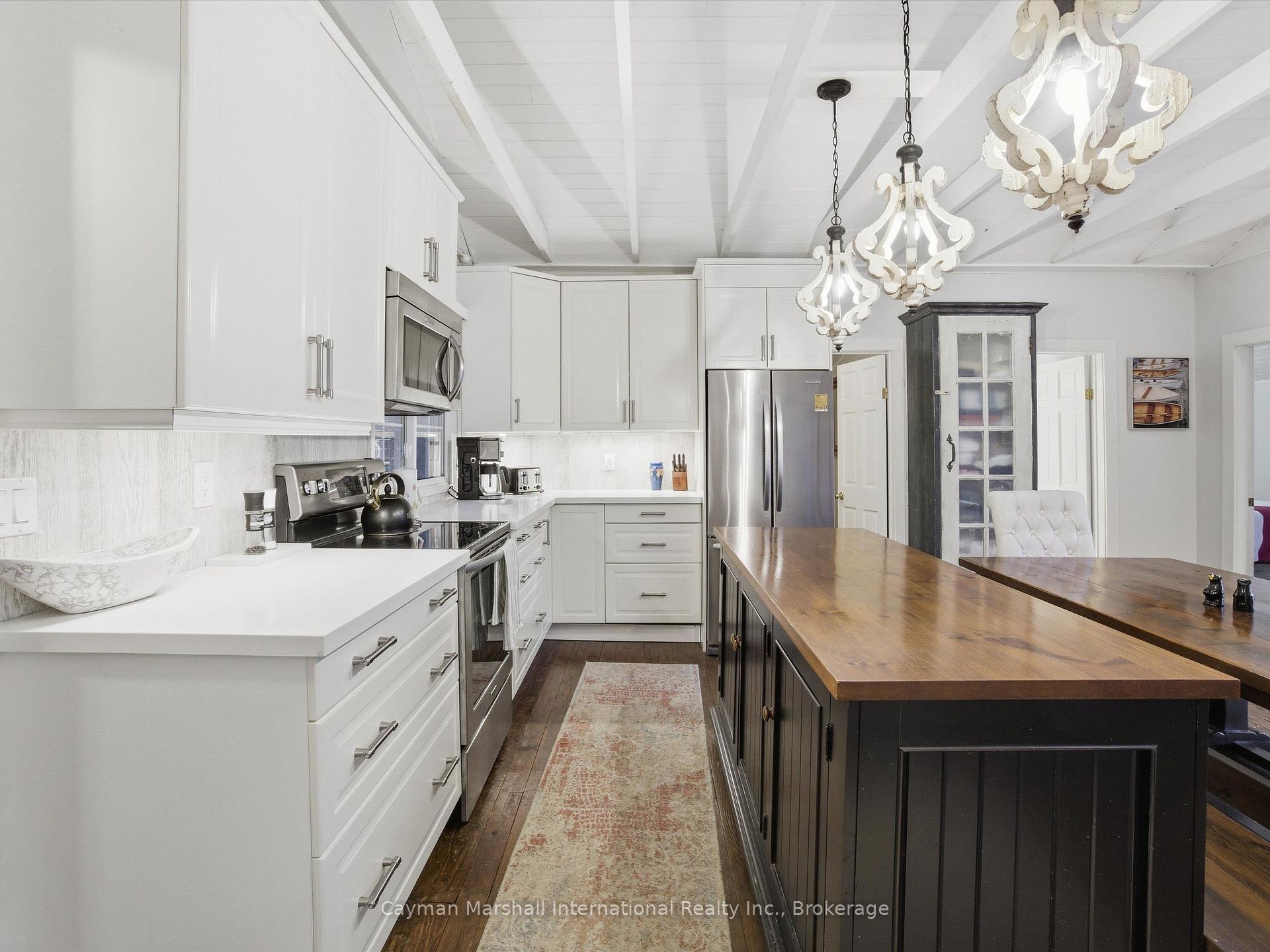 Photo 6 of 1020 Ennis Bay Road S, Bracebridge, Muskoka (N) — HOMEH