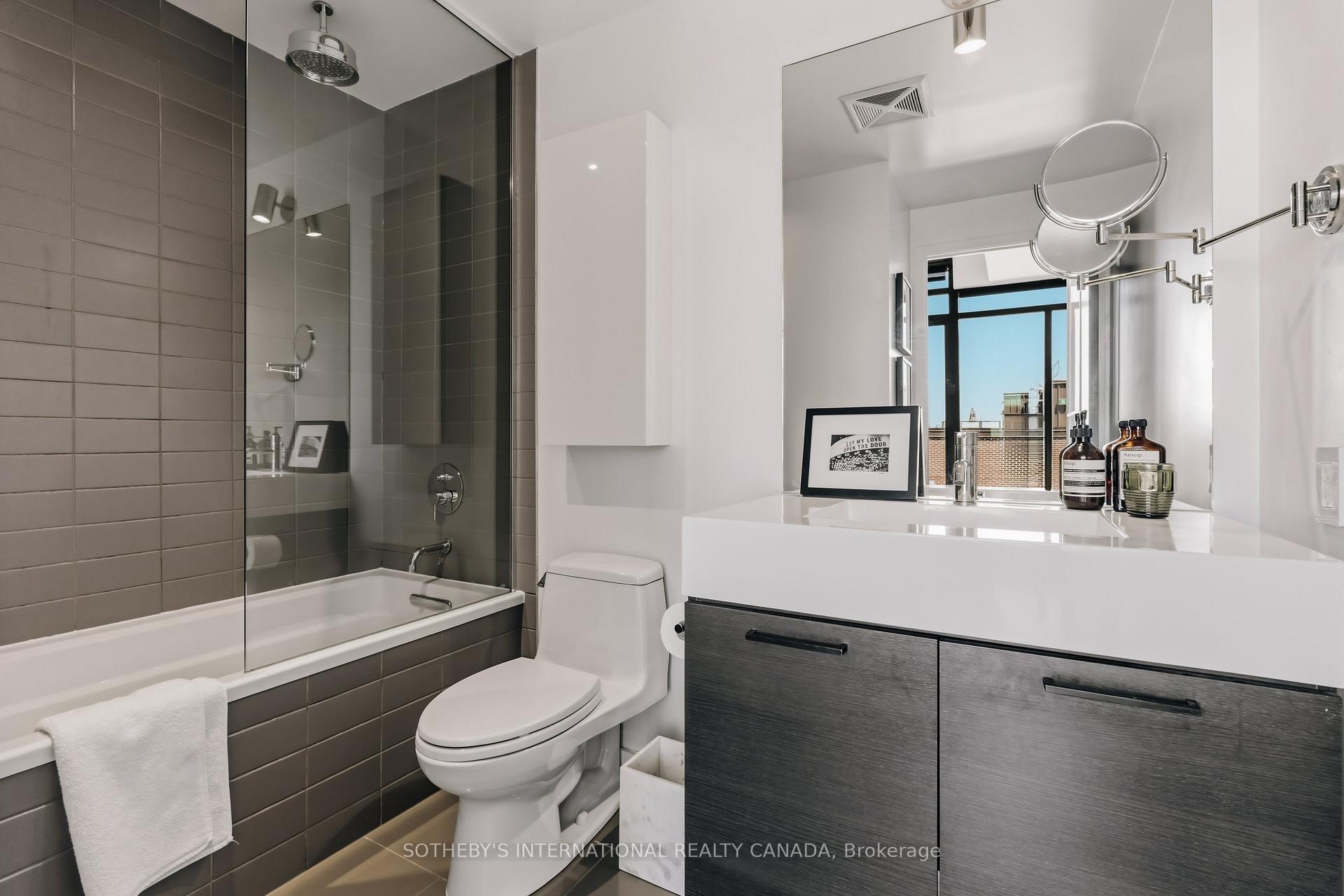 Photo 10 of Unit 629, 90 Broadview Avenue, Toronto, South Riverdale — HOMEH