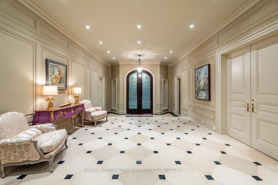 Photo 6 of 32 Arjay Crescent, North York, Bridle Path-Sunnybrook-York Mills — HOMEH