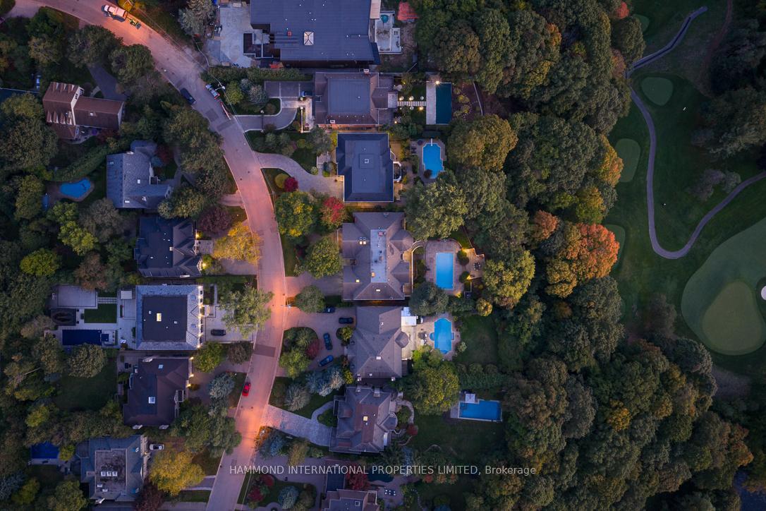 Photo 37 of 32 Arjay Crescent, North York, Bridle Path-Sunnybrook-York Mills — HOMEH