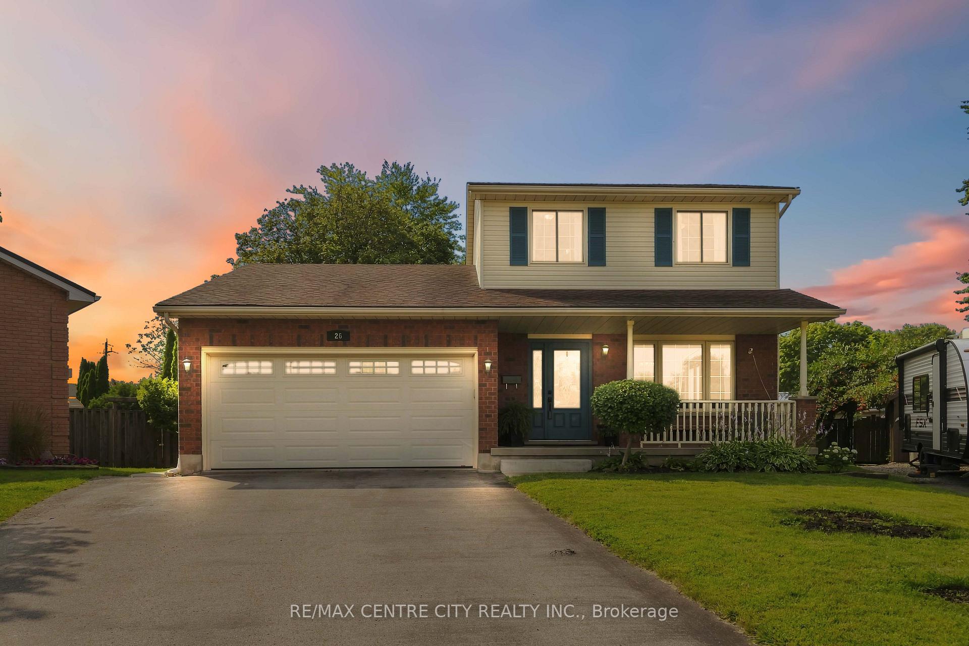 Photo 2 of 26 Oldewood Crescent, St. Thomas — HOMEH