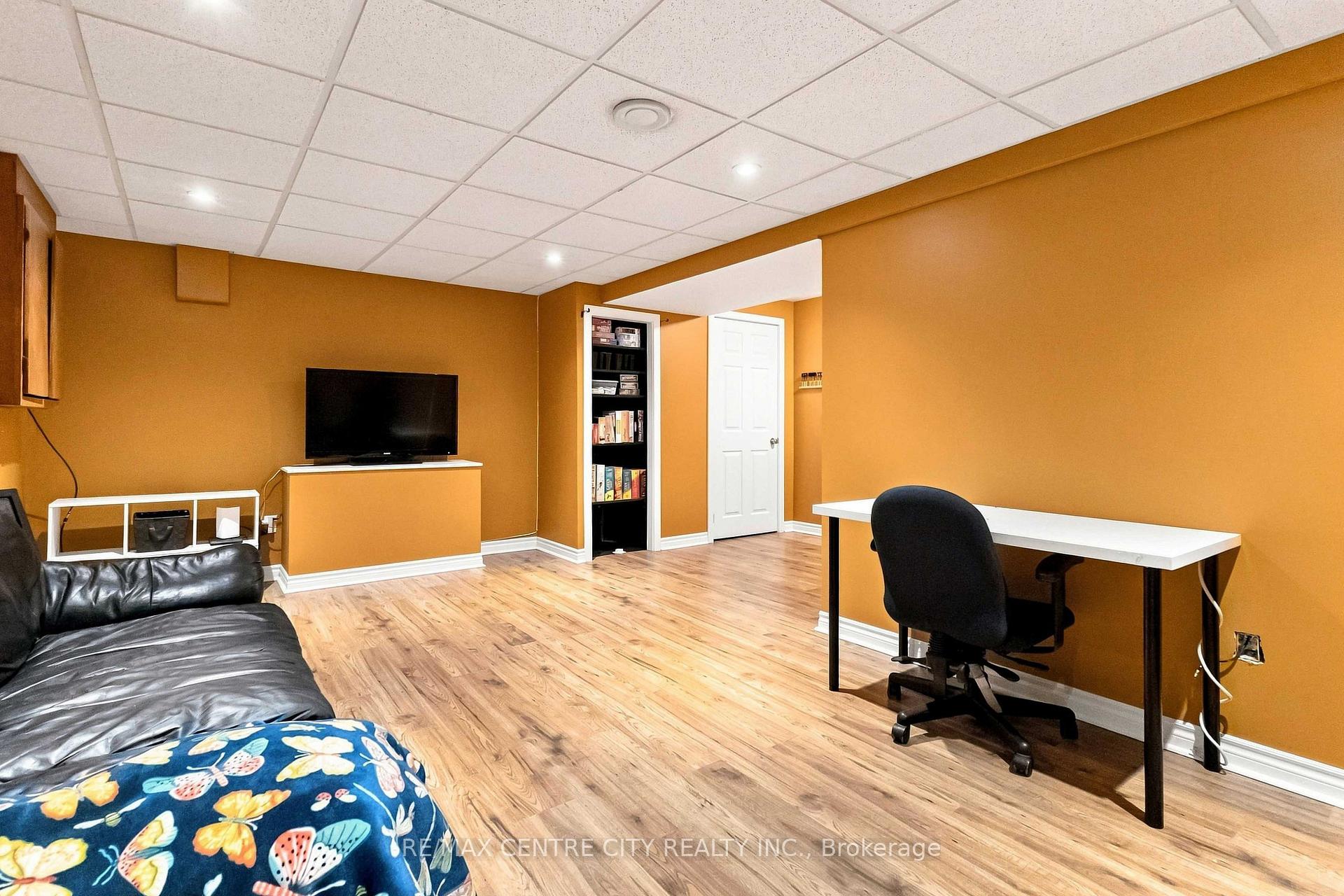 Photo 39 of 26 Oldewood Crescent, St. Thomas — HOMEH