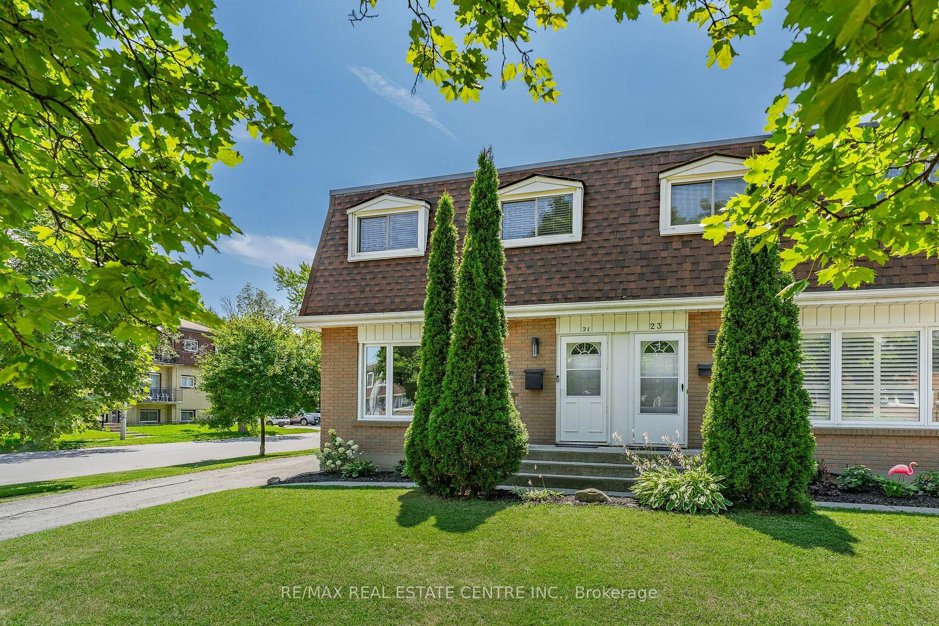 Front of 21 Coachwood Road