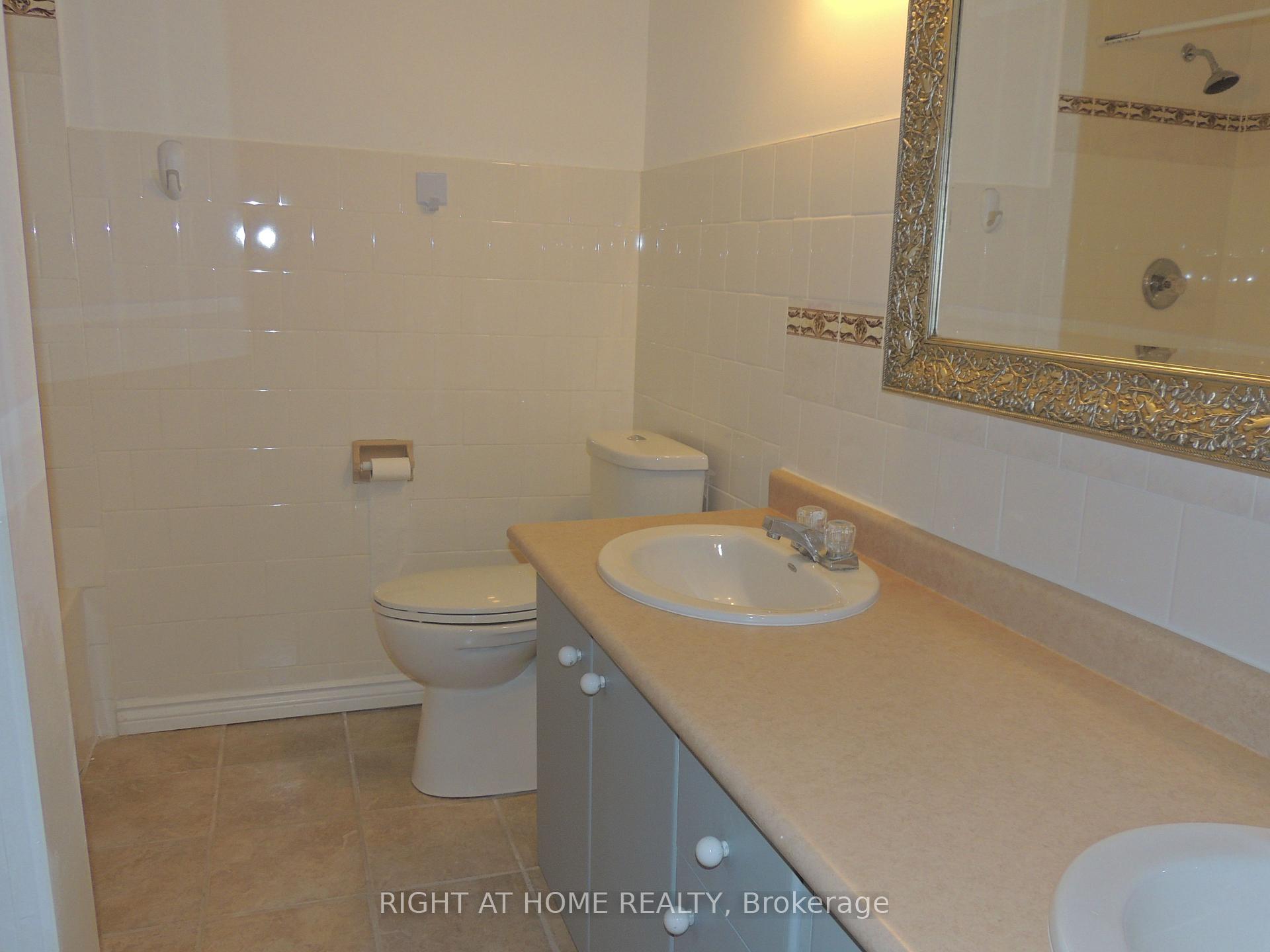 Photo 13 of Unit B, 66 Bayview Drive, Barrie, Allandale — HOMEH