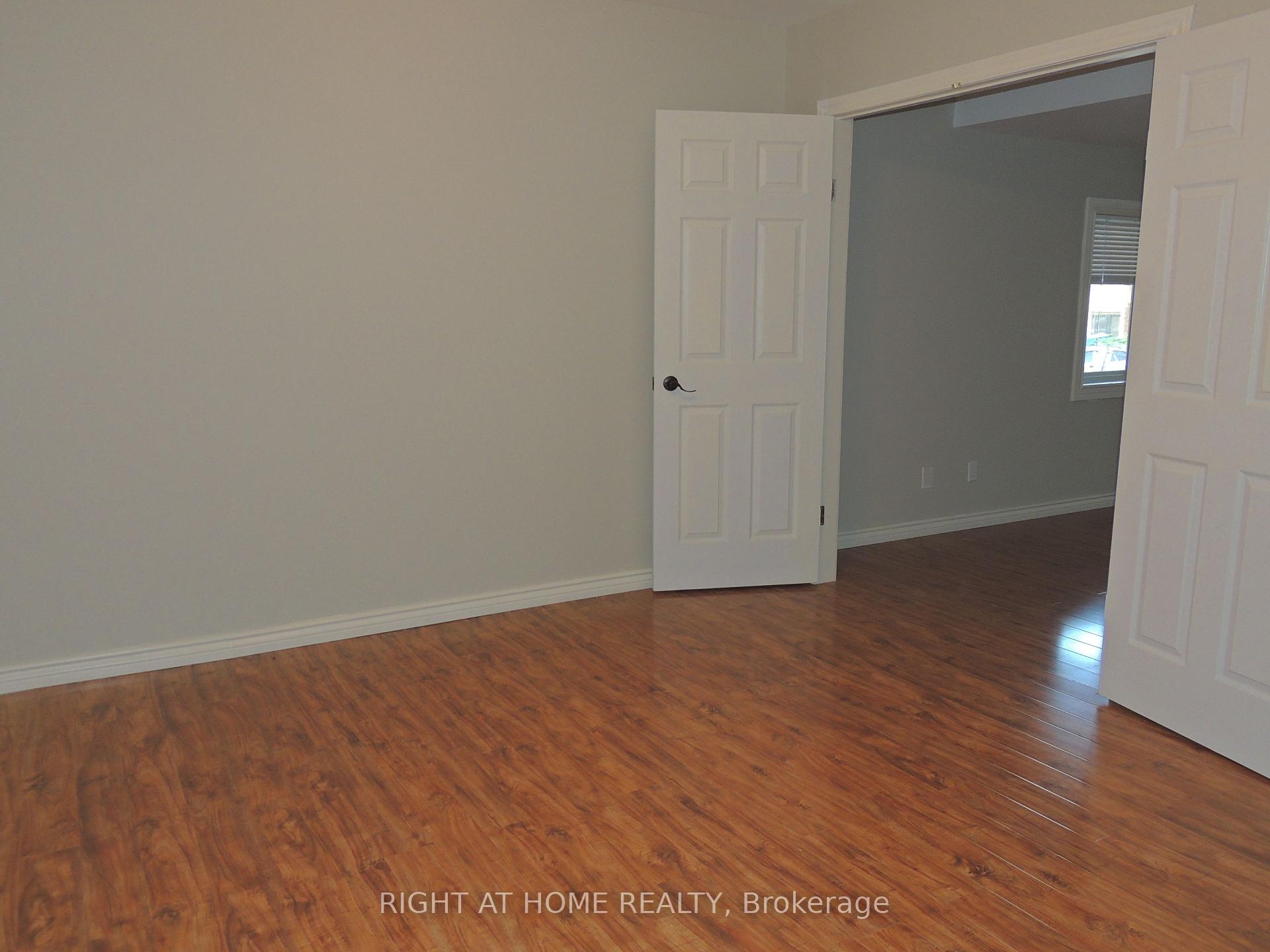 Photo 14 of Unit B, 66 Bayview Drive, Barrie, Allandale — HOMEH