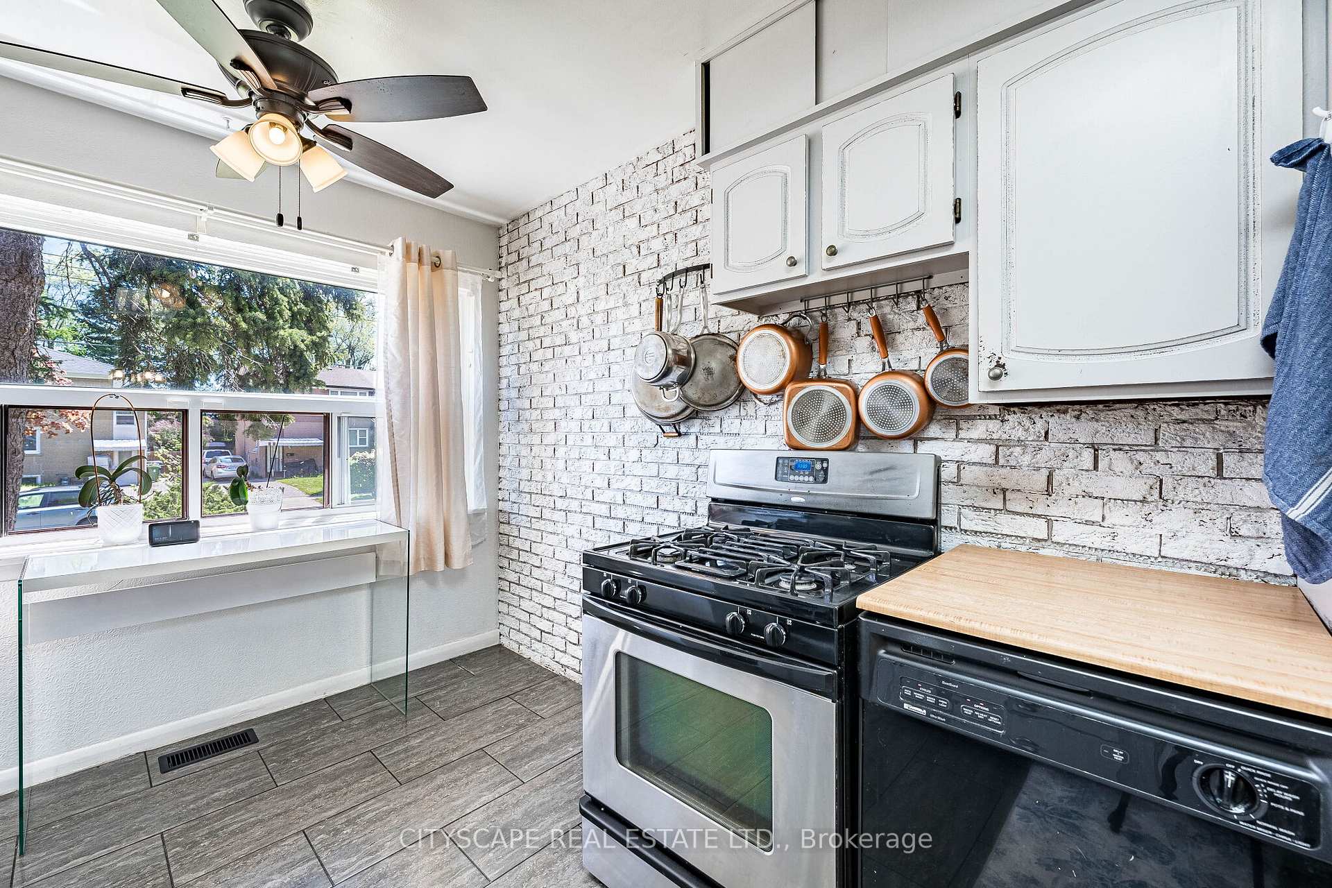 Photo 6 of 138 Overture Road, Scarborough, West Hill — HOMEH