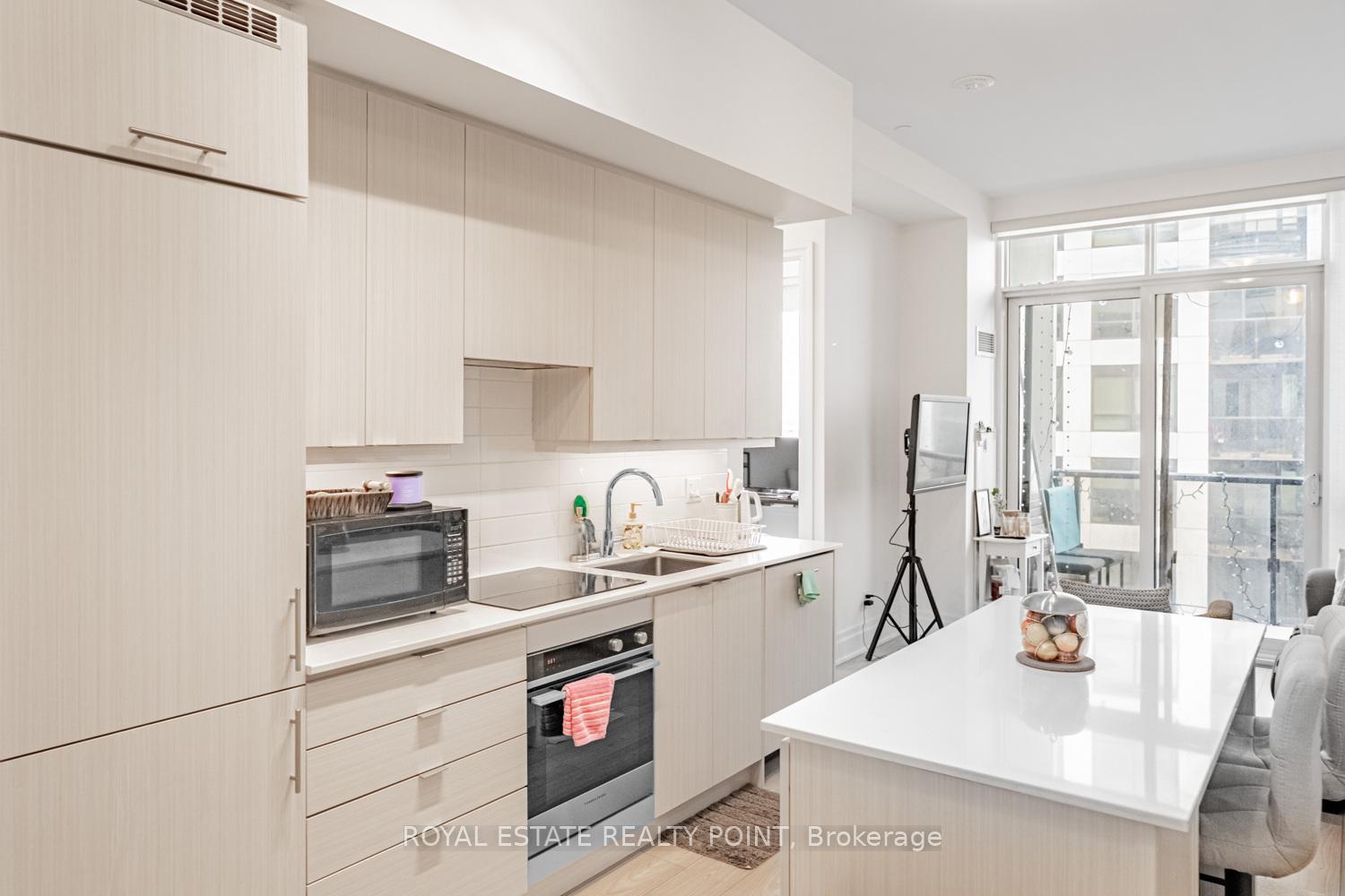 Photo 6 of Unit 3702, 36 Elm Drive, Mississauga, Fairview — HOMEH