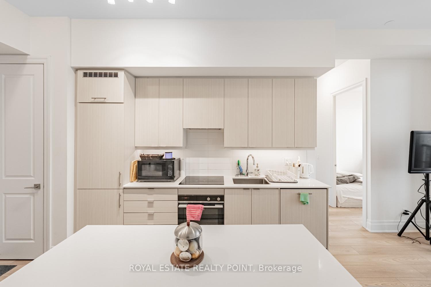 Photo 8 of Unit 3702, 36 Elm Drive, Mississauga, Fairview — HOMEH