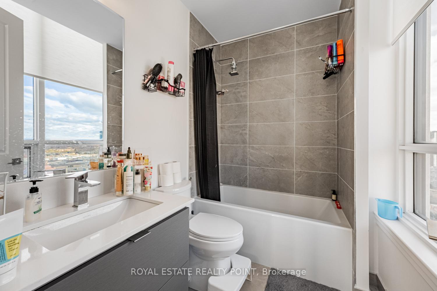 Photo 16 of Unit 3702, 36 Elm Drive, Mississauga, Fairview — HOMEH