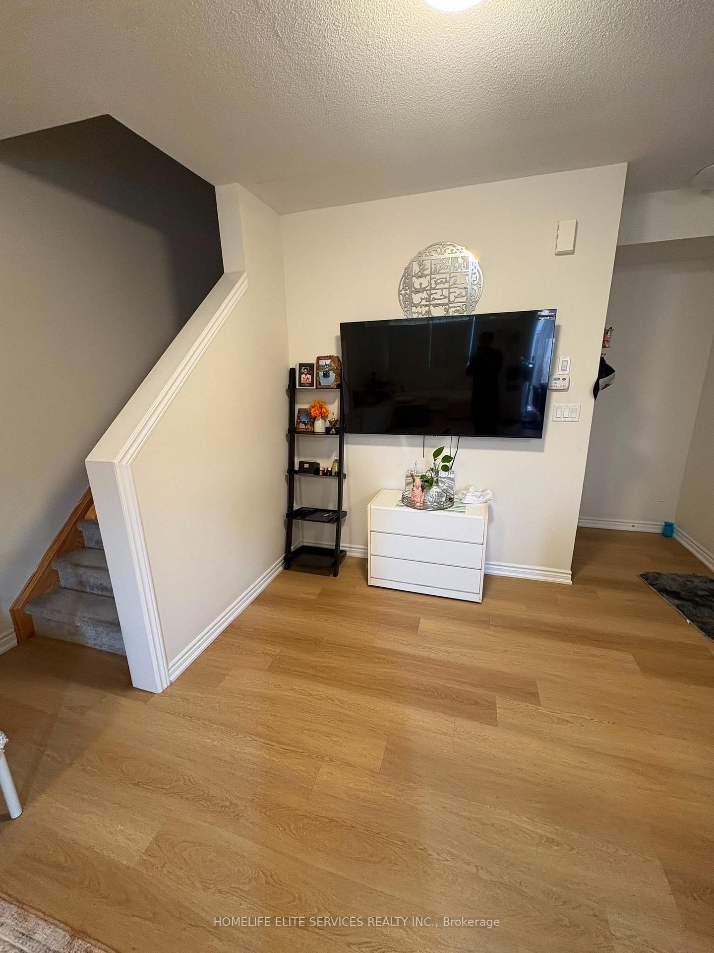 Photo of 485 Beresford Path
