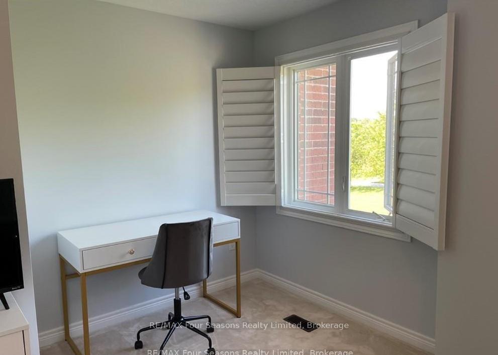 Photo 10 of 29 North Maple Street, Collingwood — HOMEH