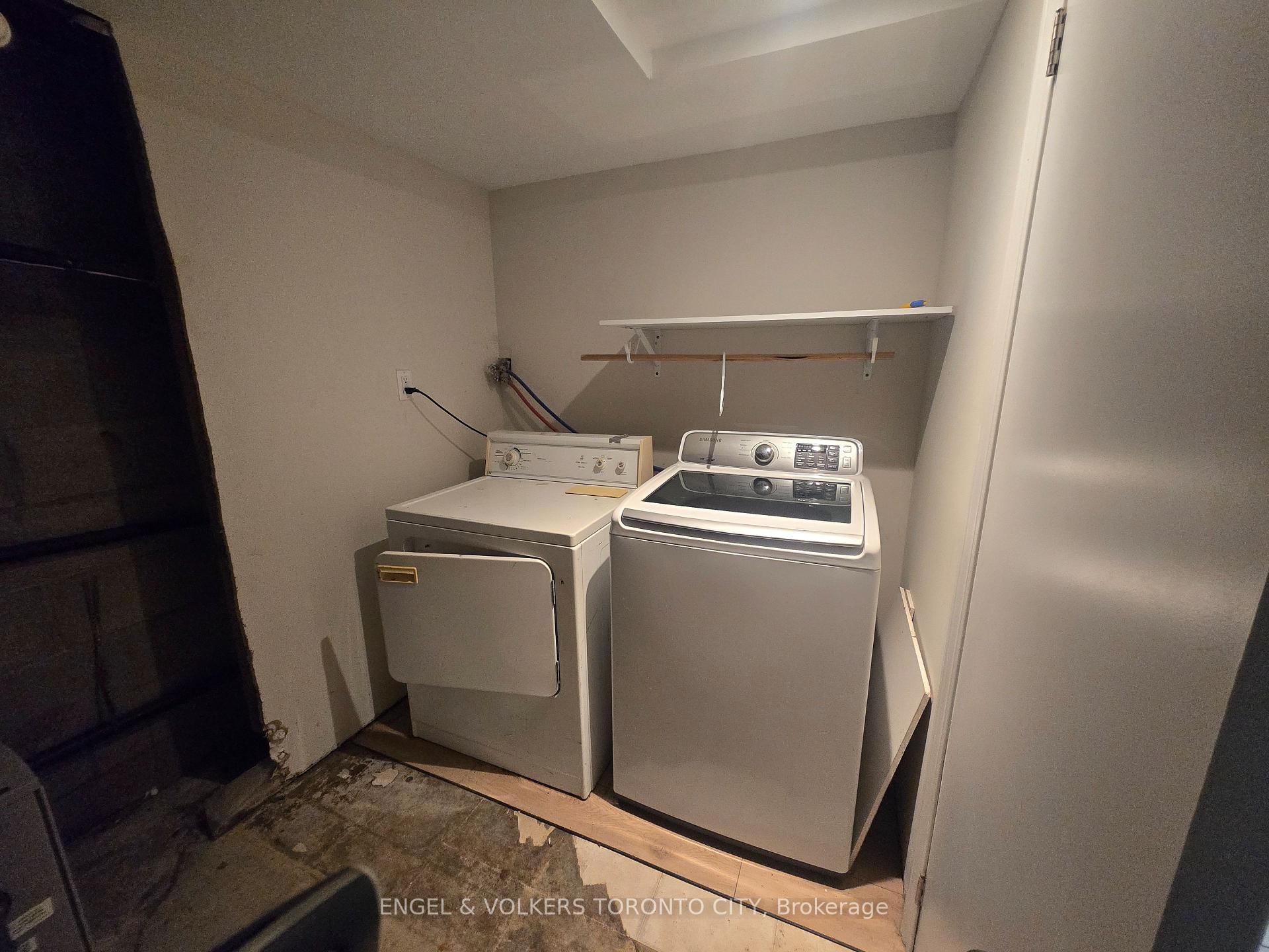 Photo 9 of Unit B, 17 Centre Street, Barrie, Allandale — HOMEH