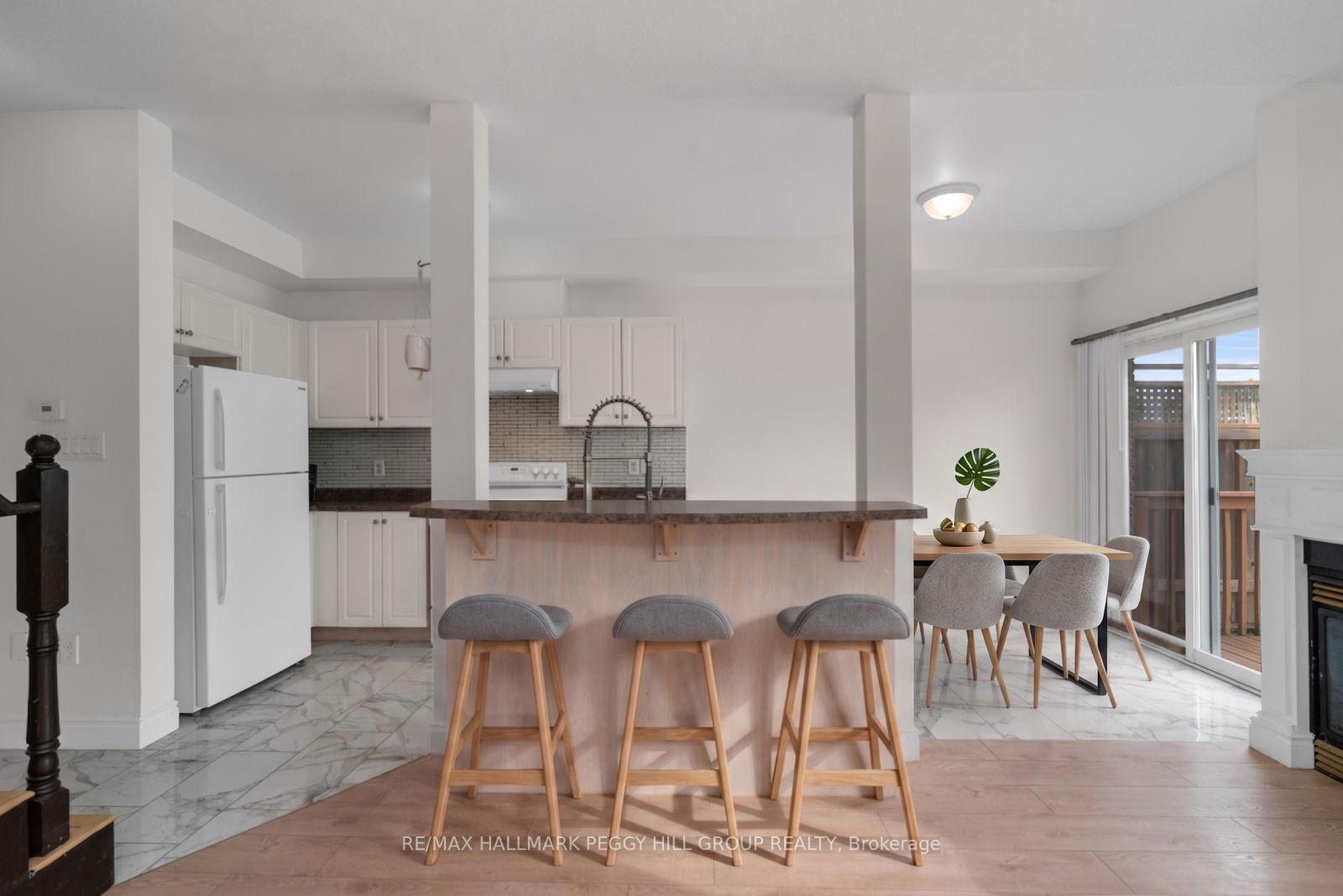 Photo 4 of 34 Arch Brown Court, Barrie, East Bayfield — HOMEH
