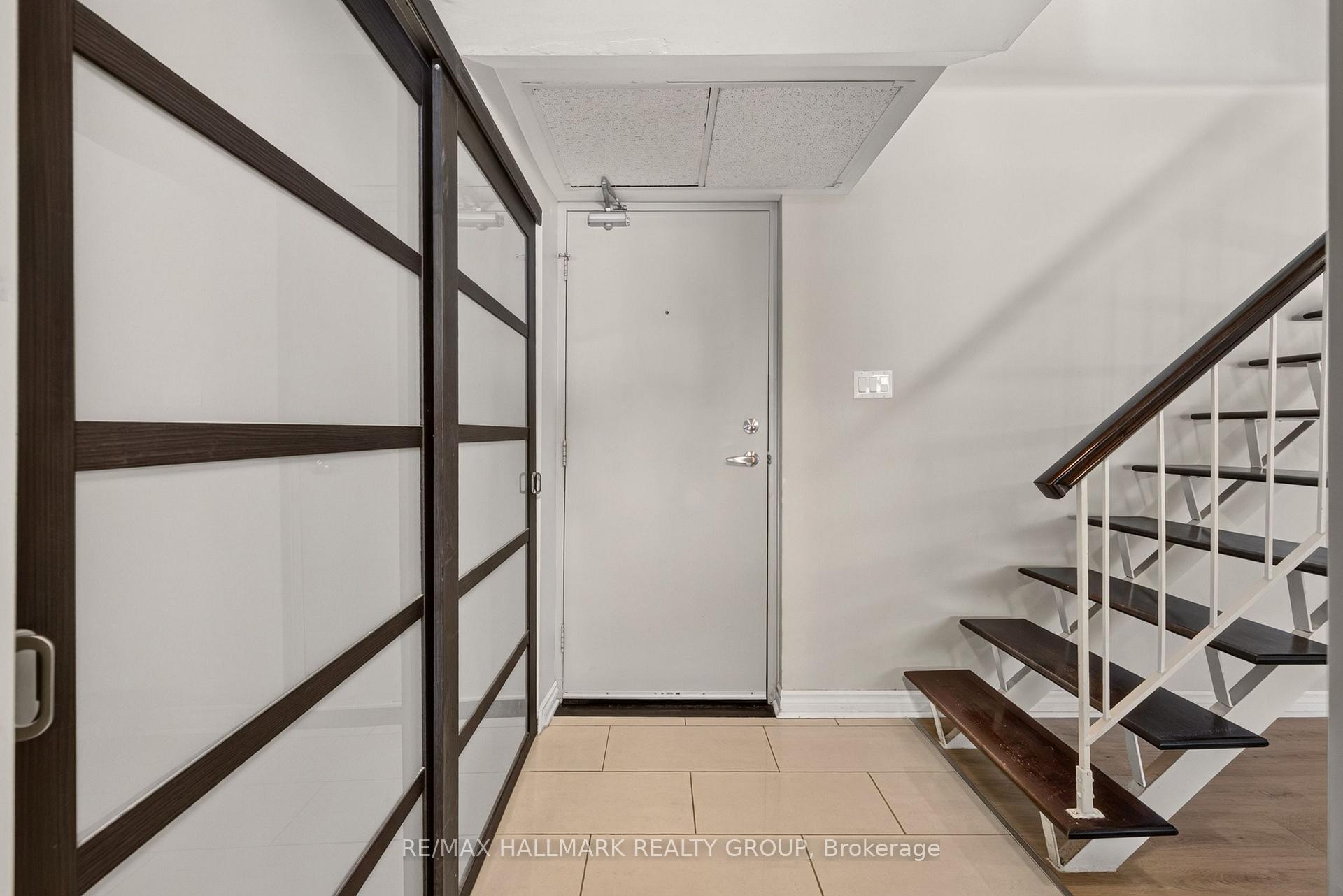 Photo 4 of Unit 103, 12 Corkstown Road, Ottawa, Lakeview Park — HOMEH