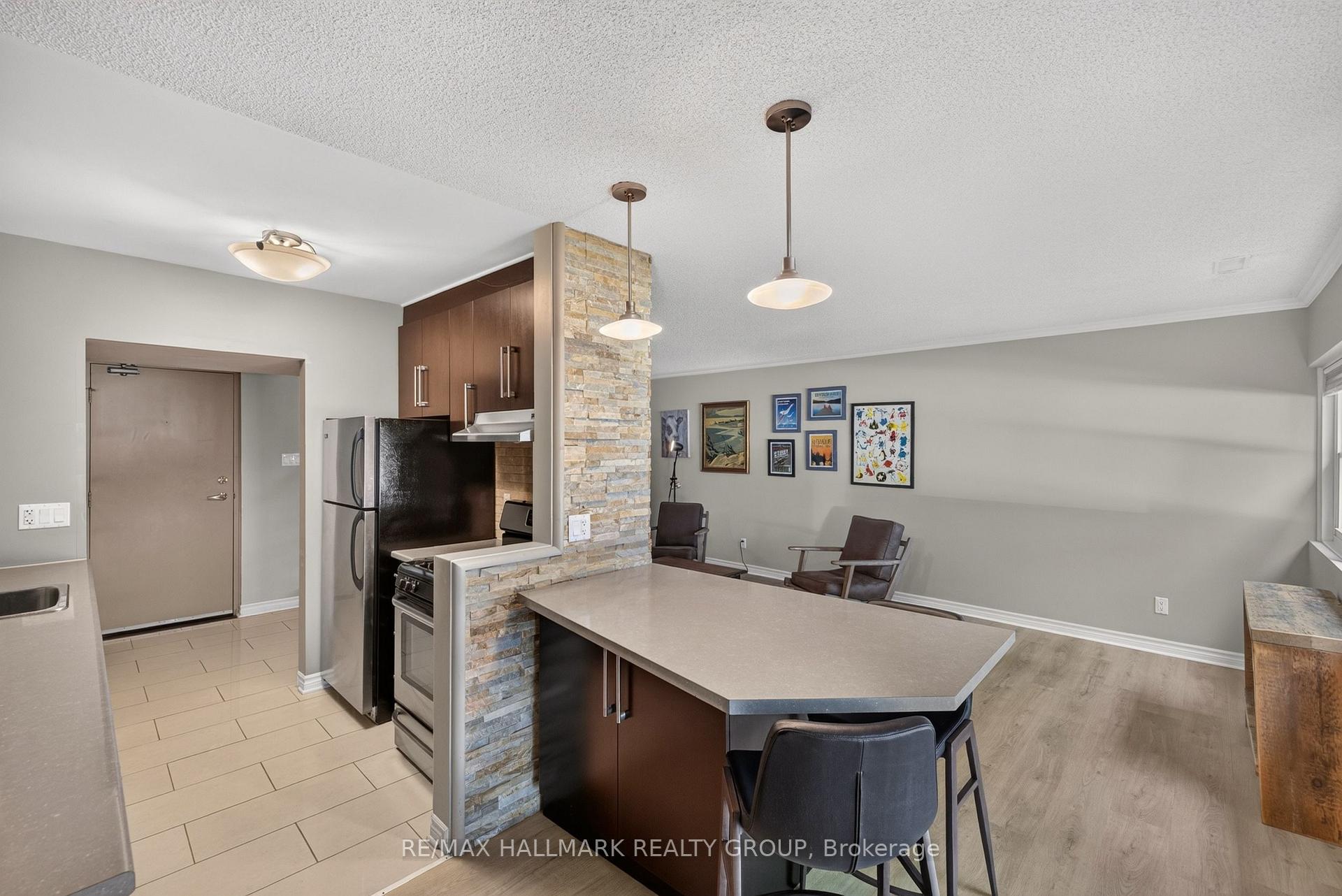 Photo 18 of Unit 103, 12 Corkstown Road, Ottawa, Lakeview Park — HOMEH