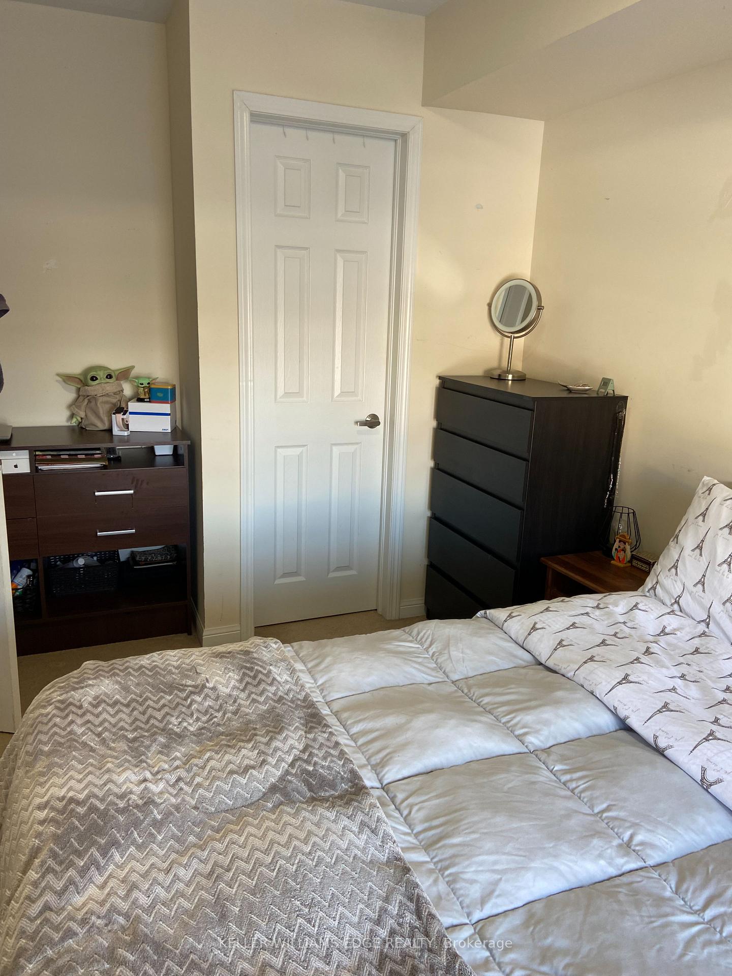 Photo 10 of 3070 Rotary Way, Burlington, Alton — HOMEH