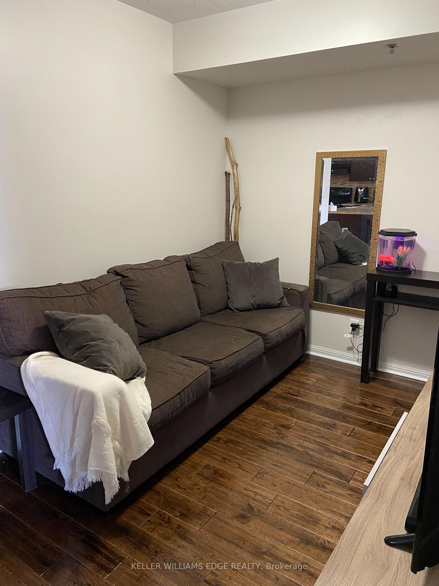 Photo 11 of 3070 Rotary Way, Burlington, Alton — HOMEH