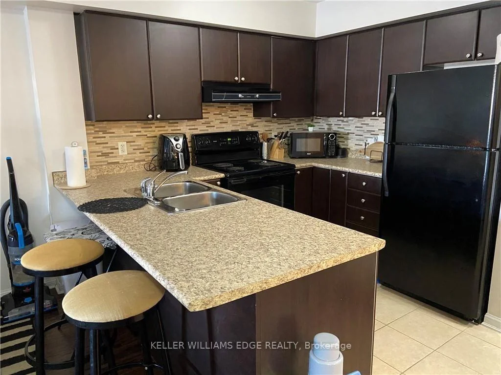 Photo 23 of 3070 Rotary Way, Burlington, Alton — HOMEH