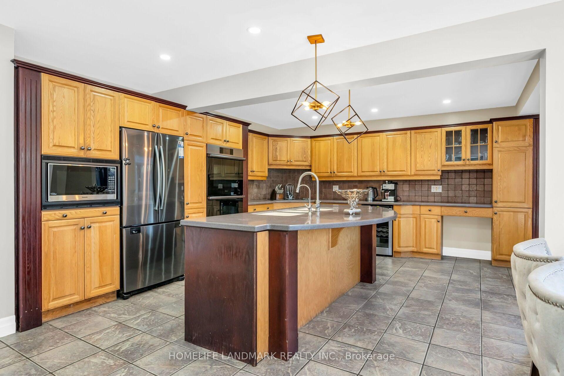 Photo 17 of 6200 Osprey Boulevard, Mississauga, Lisgar — HOMEH