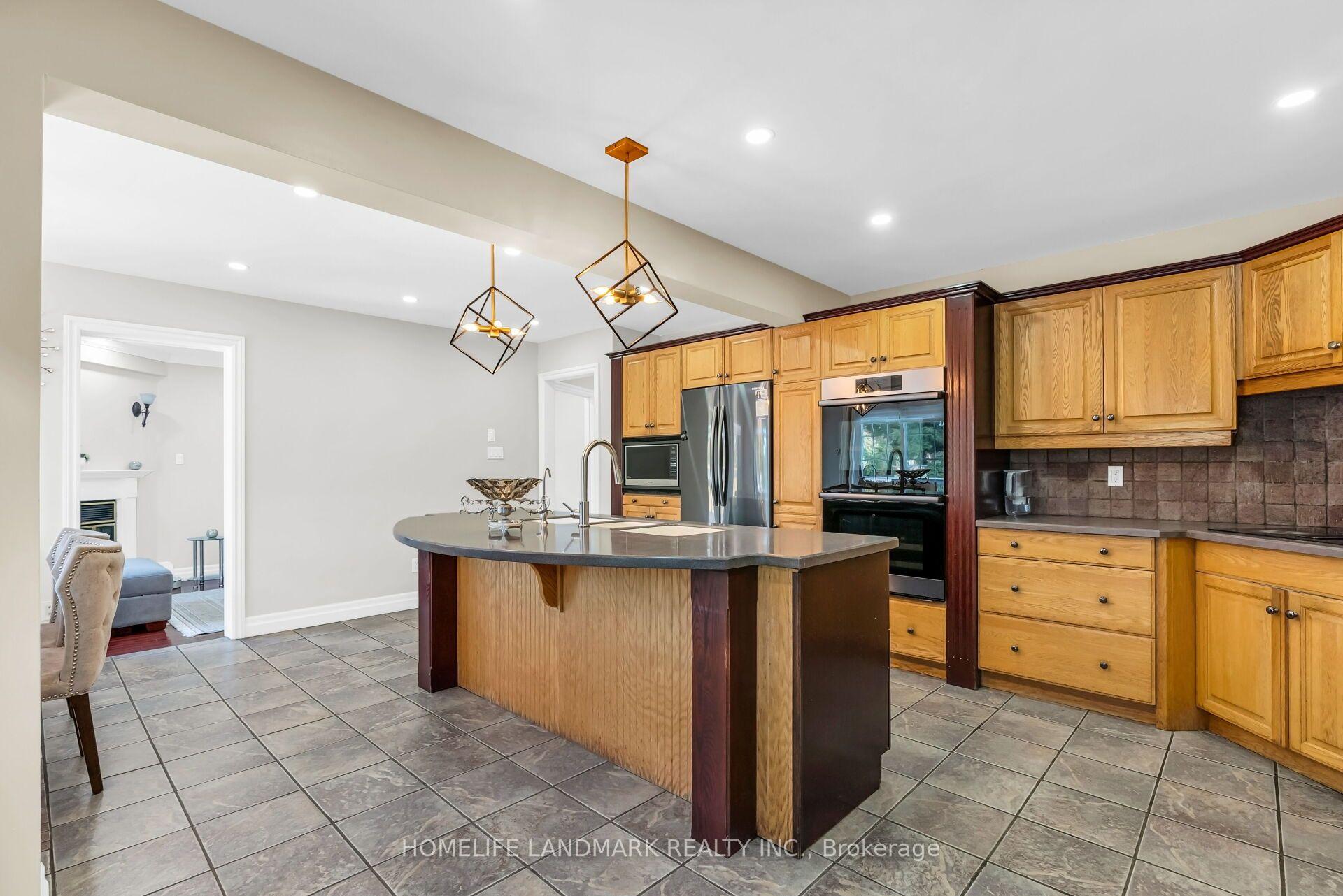 Photo 19 of 6200 Osprey Boulevard, Mississauga, Lisgar — HOMEH