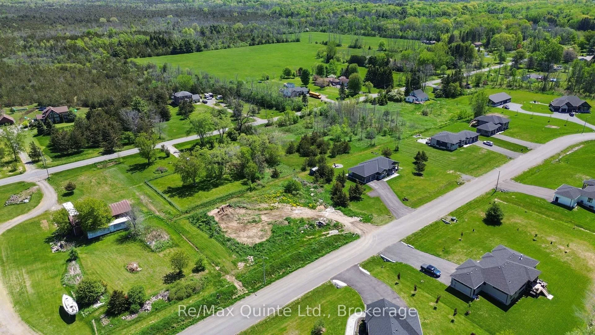 Photo 14 of 348 Michael's Way, Prince Edward County, Ameliasburg Ward — HOMEH