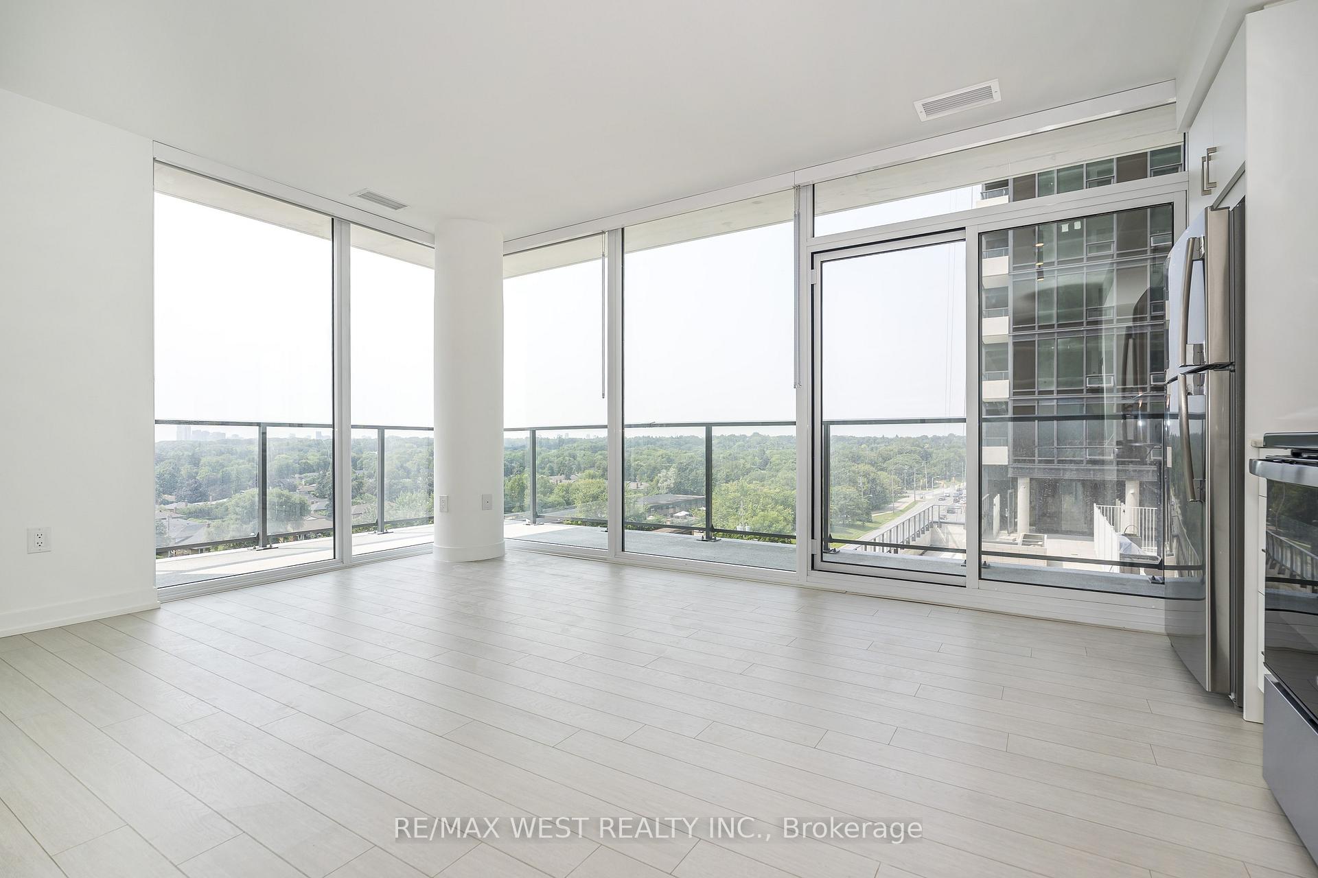 Front of Unit 815, 4010 Eglinton Avenue W