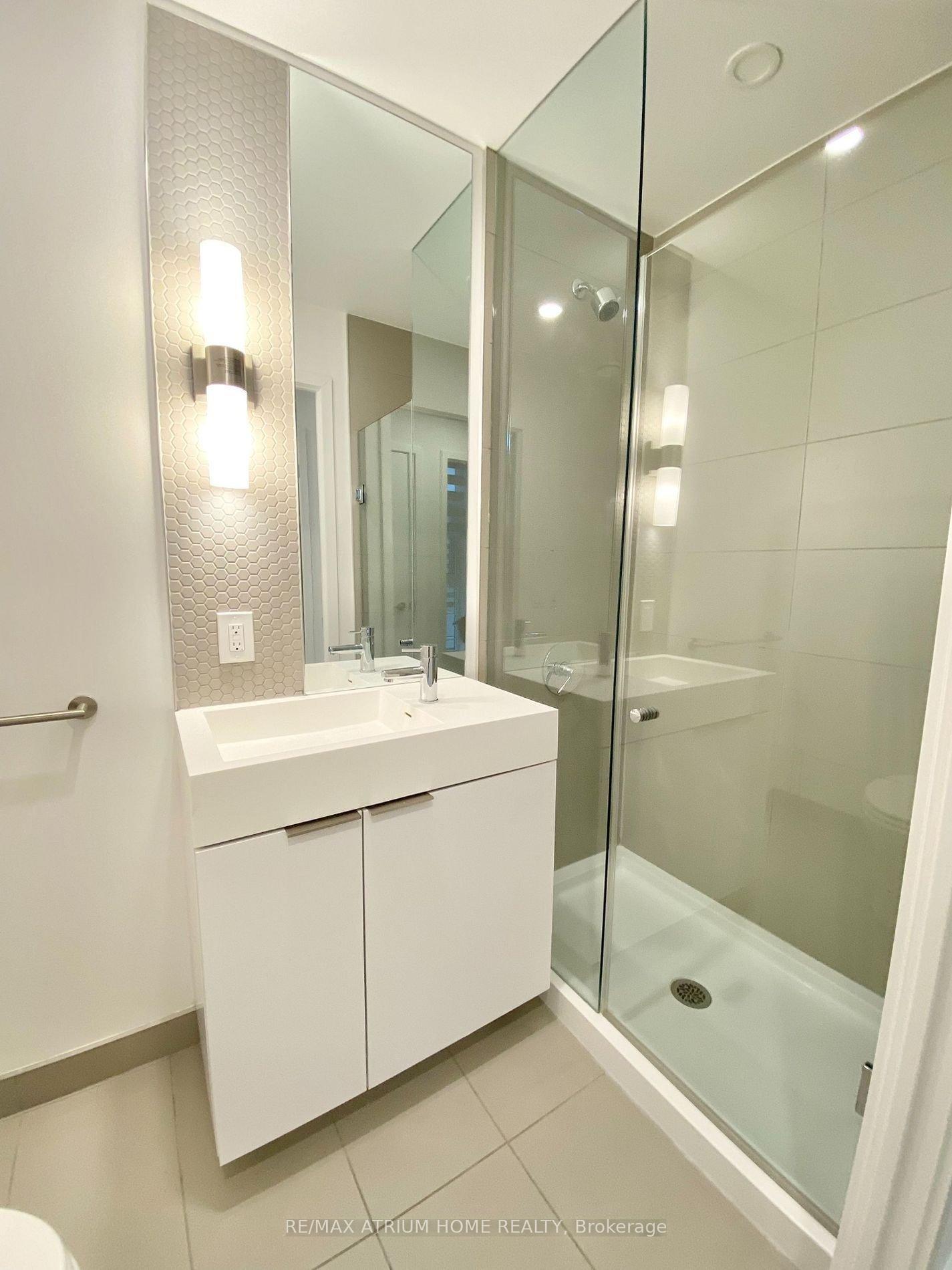 Photo 10 of Unit 1906, 33 Helendale Avenue, Toronto, Yonge-Eglinton — HOMEH