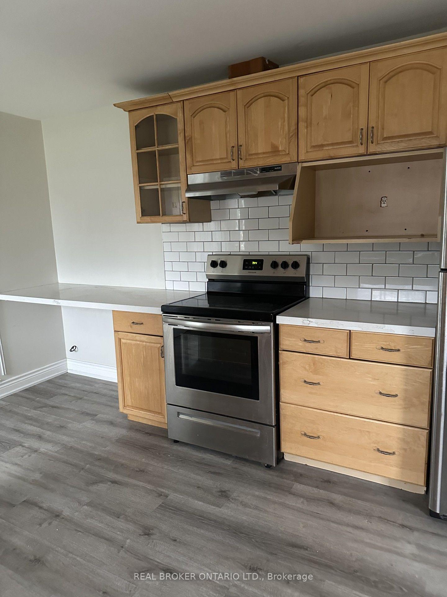 Photo 2 of 560 Big Bay Point Road, Barrie, Painswick North — HOMEH