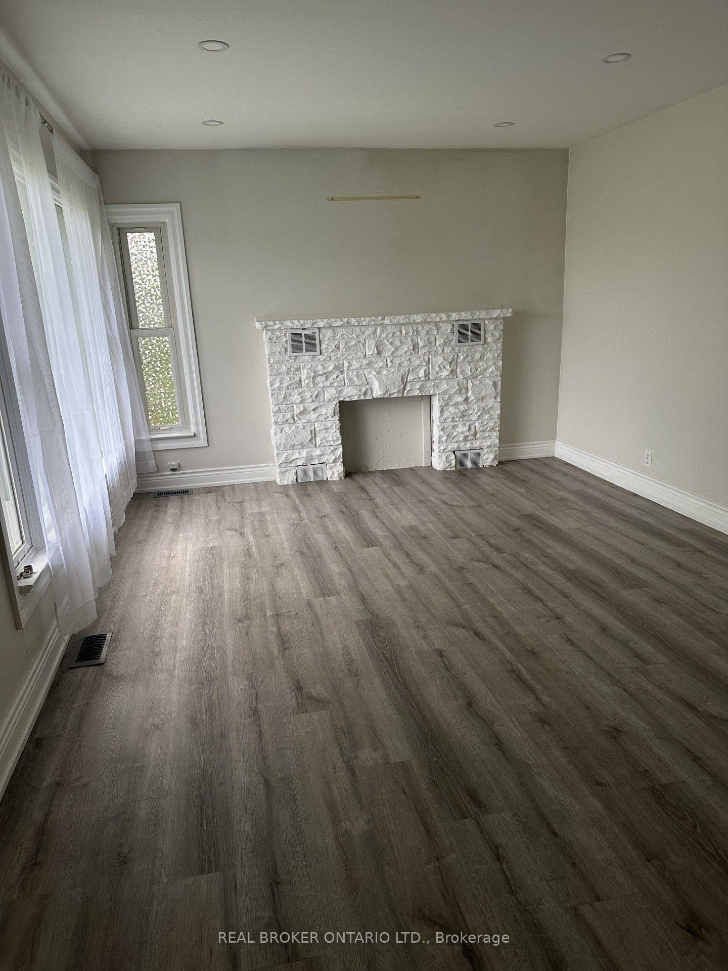 Photo 4 of 560 Big Bay Point Road, Barrie, Painswick North — HOMEH