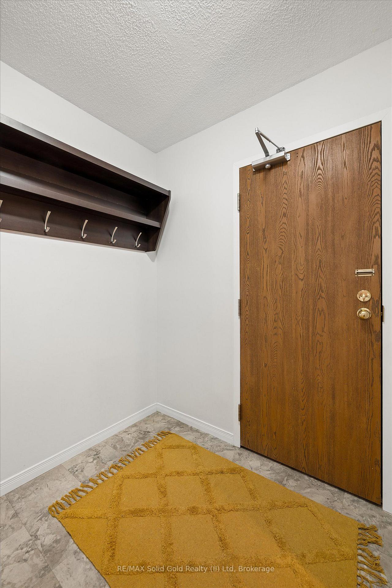 Photo 3 of Unit 912, 565 Greenfield Avenue, Kitchener, Vanier - Kitchener — HOMEH