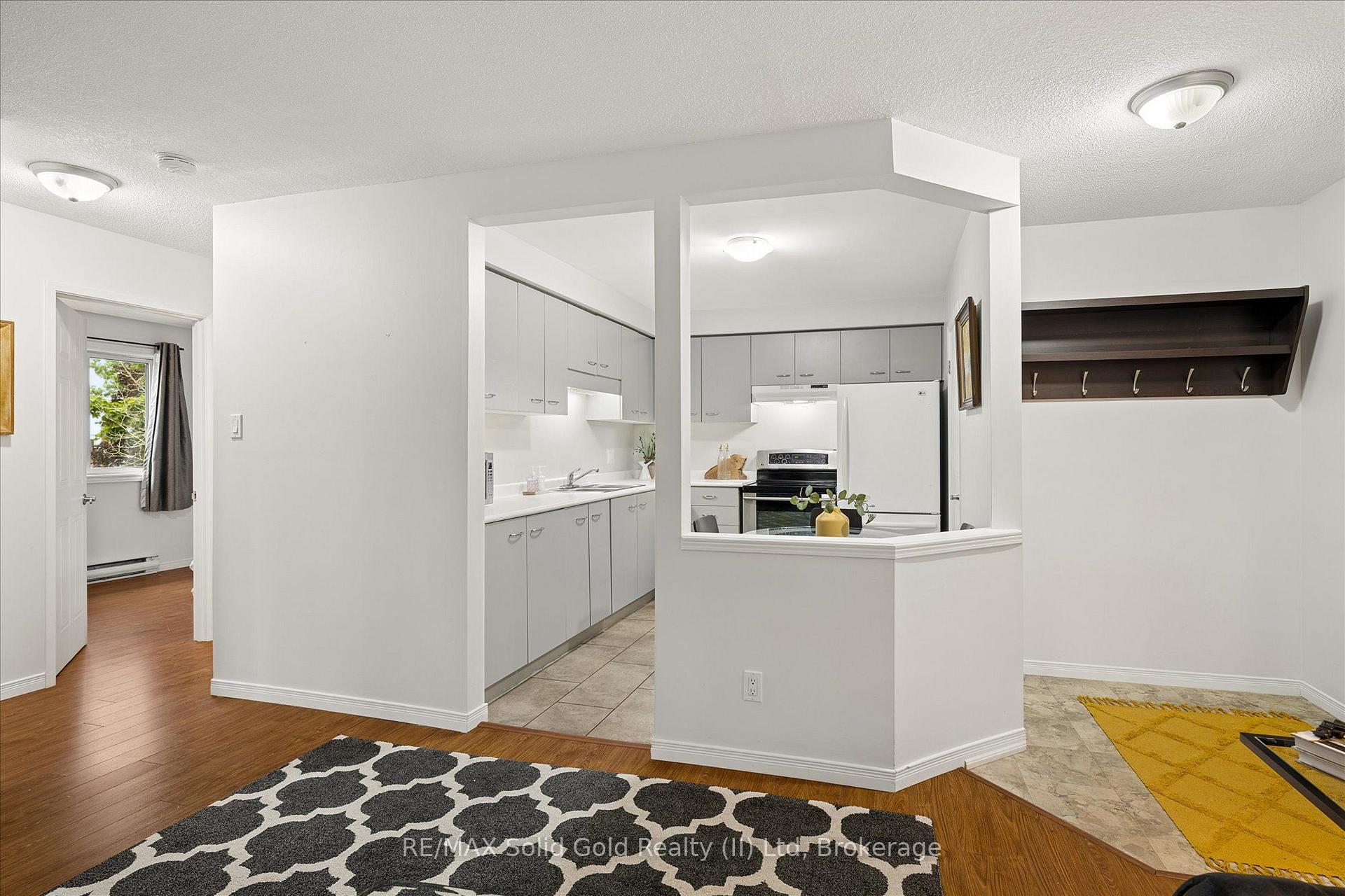 Photo 6 of Unit 912, 565 Greenfield Avenue, Kitchener, Vanier - Kitchener — HOMEH
