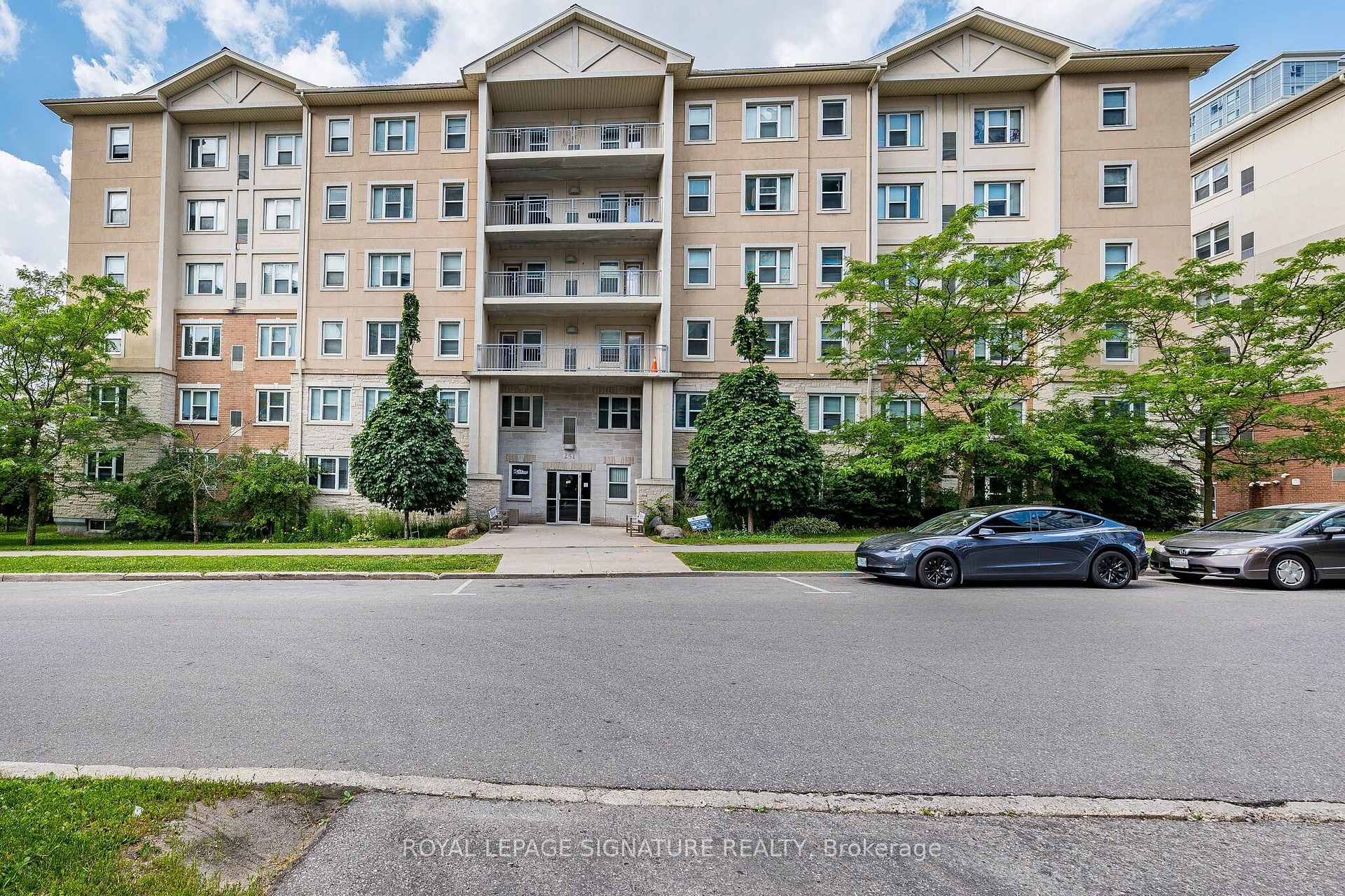 Photo 3 of Unit 101, 251 Lester Street, Waterloo, Downtown Waterloo — HOMEH