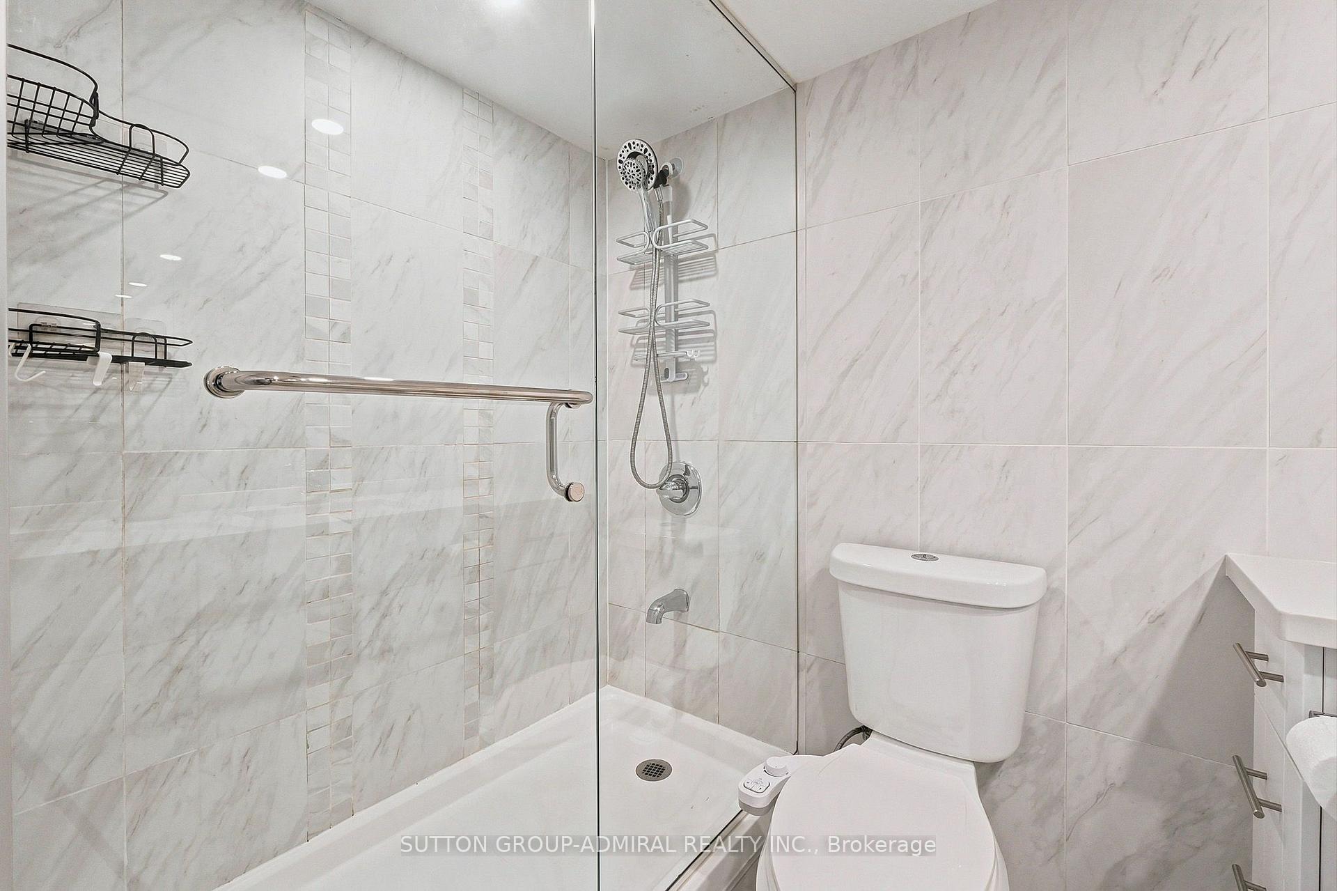 Photo 17 of Unit D19, 300 Mill Road, Etobicoke, Markland Wood — HOMEH