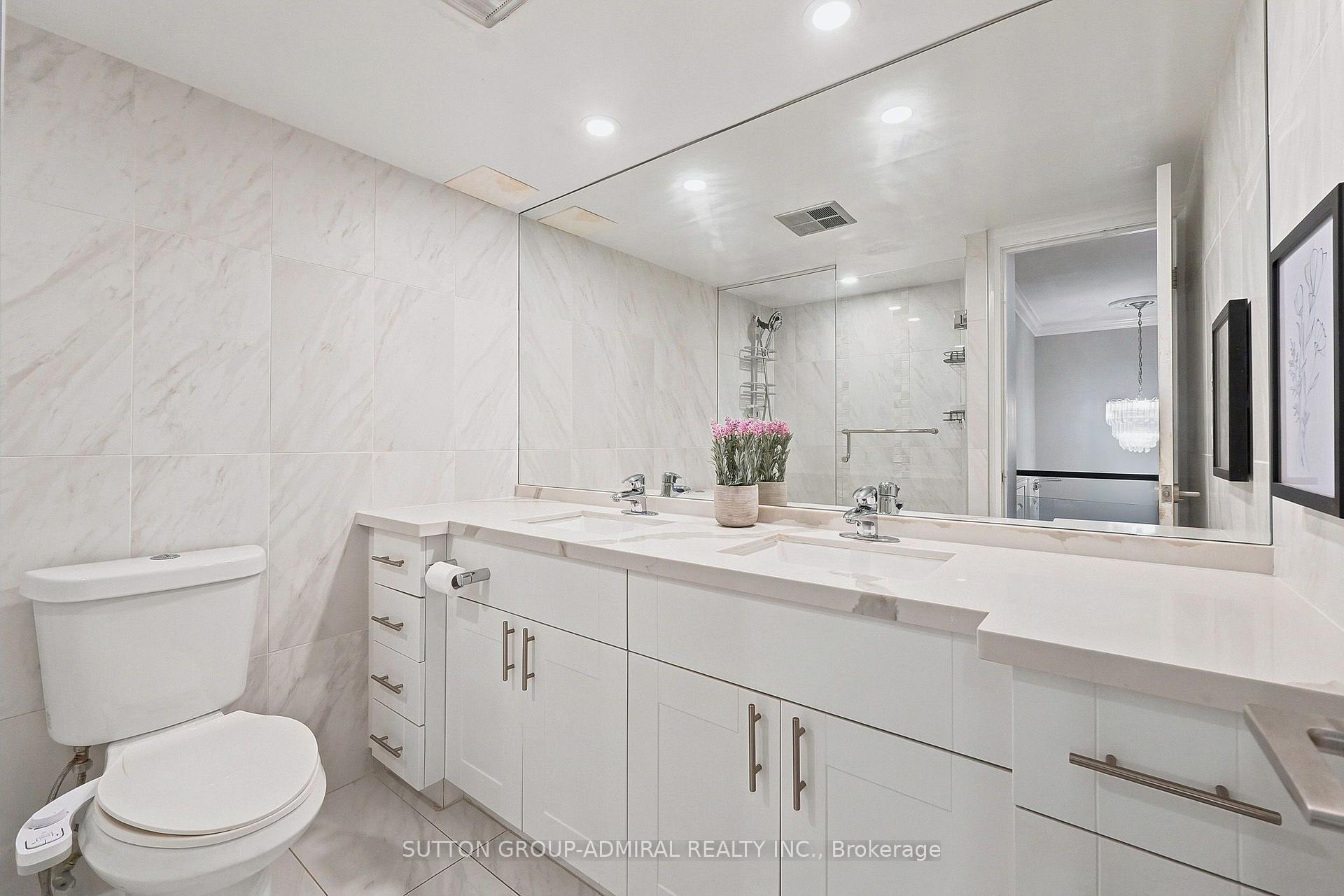 Photo 18 of Unit D19, 300 Mill Road, Etobicoke, Markland Wood — HOMEH