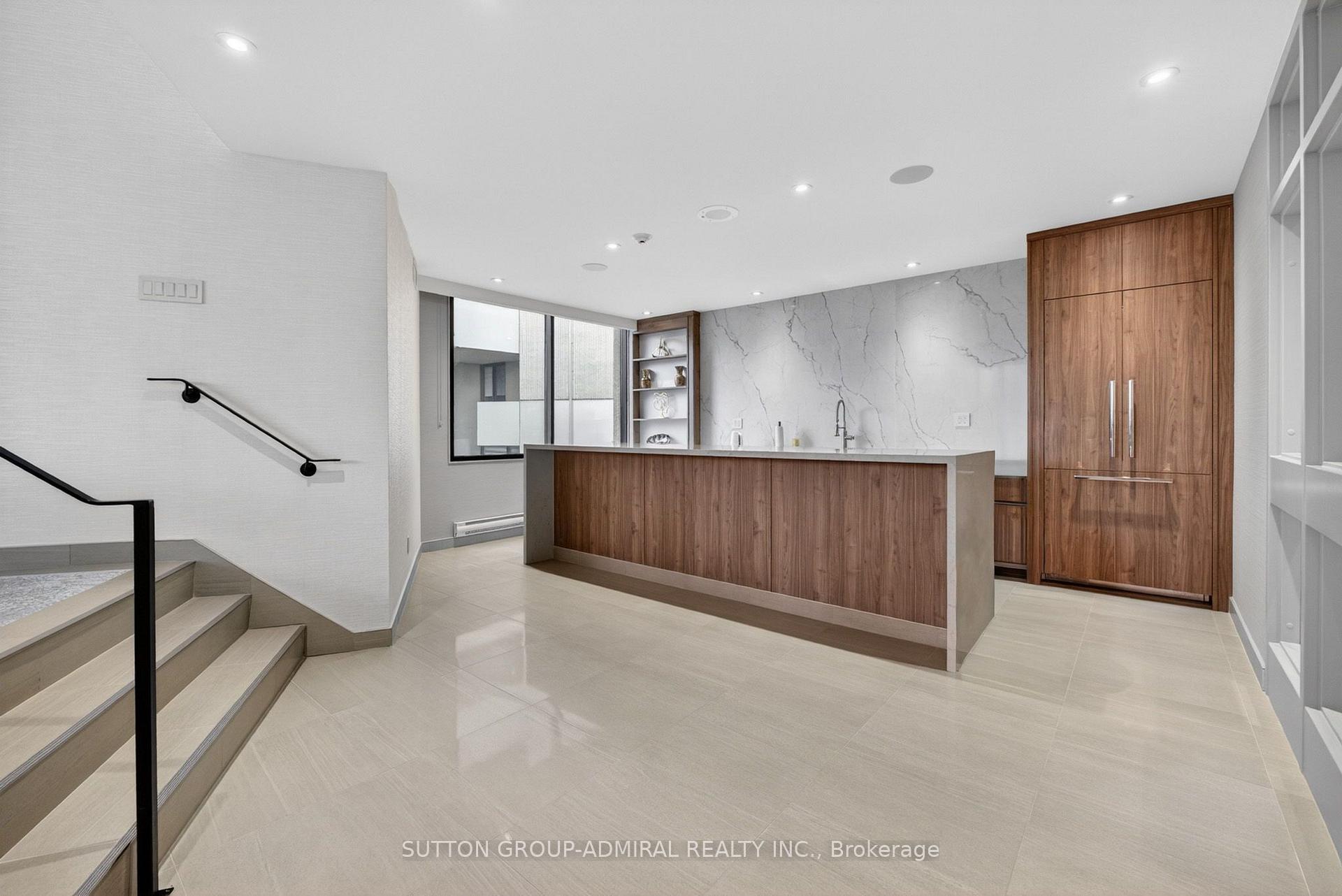 Photo 34 of Unit D19, 300 Mill Road, Etobicoke, Markland Wood — HOMEH